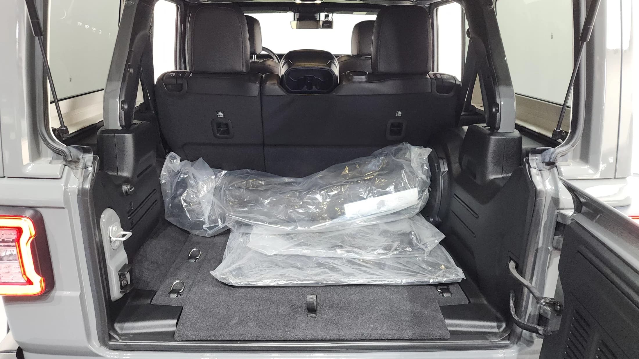 Jeep WRANGLER 2.0 Overland Power Top 4Door, 2021 г. 39103 км. — фото 20