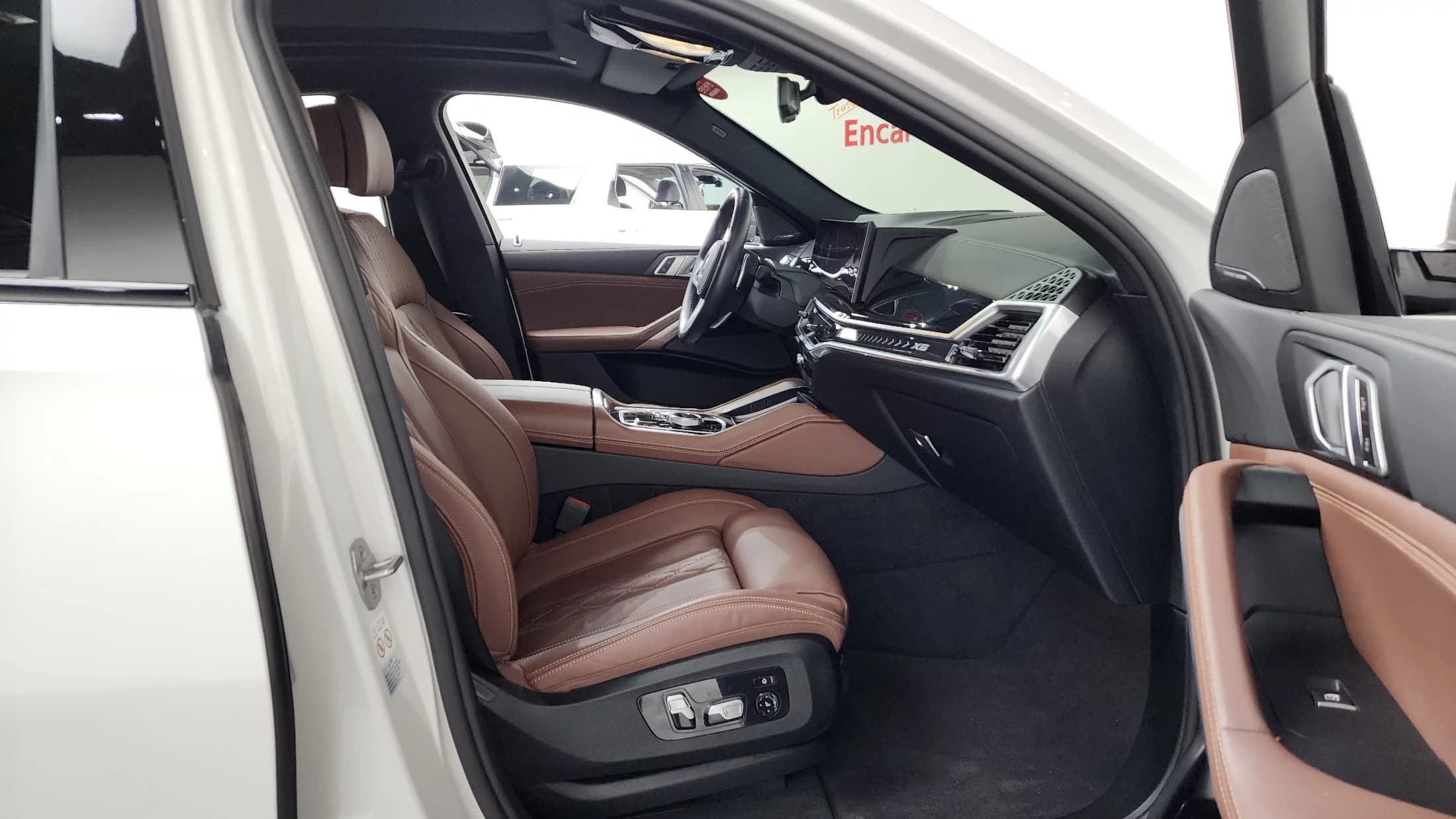 BMW X6 xDrive40i M Sport, 2023 г. 26419 км. — фото 11