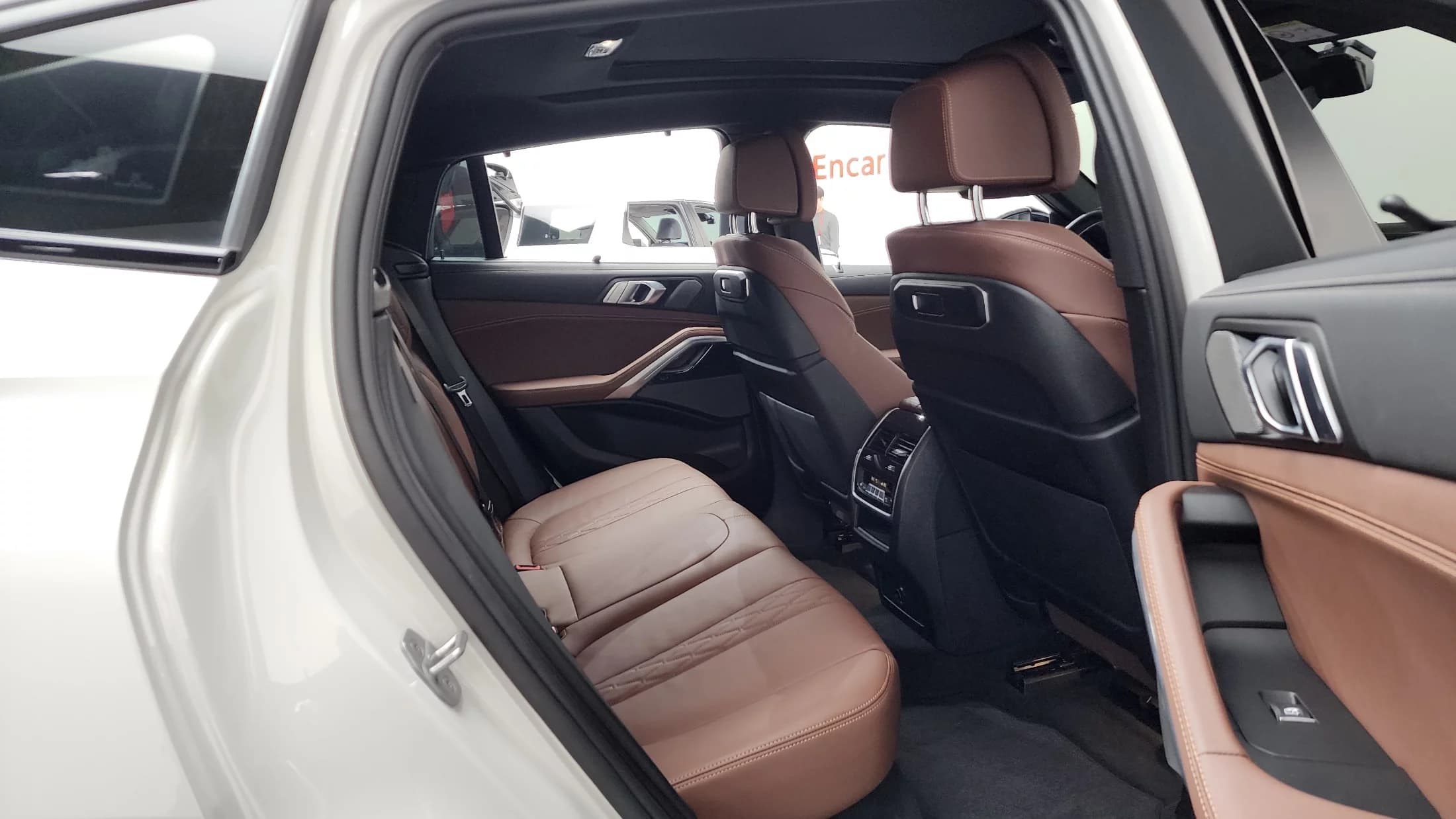 BMW X6 xDrive40i M Sport, 2023 г. 26419 км. — фото 12