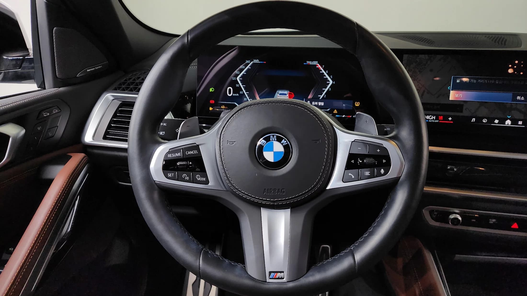 BMW X6 xDrive40i M Sport, 2023 г. 26419 км. — фото 13