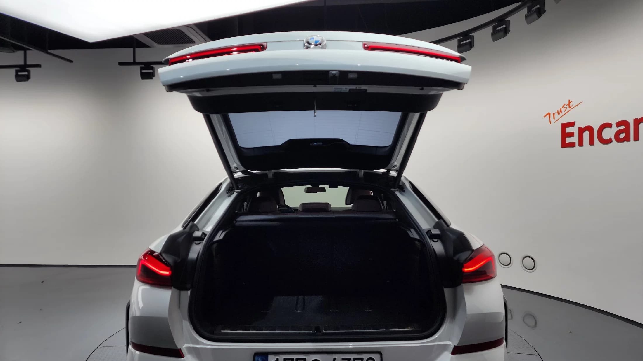 BMW X6 xDrive40i M Sport, 2023 г. 26419 км. — фото 20