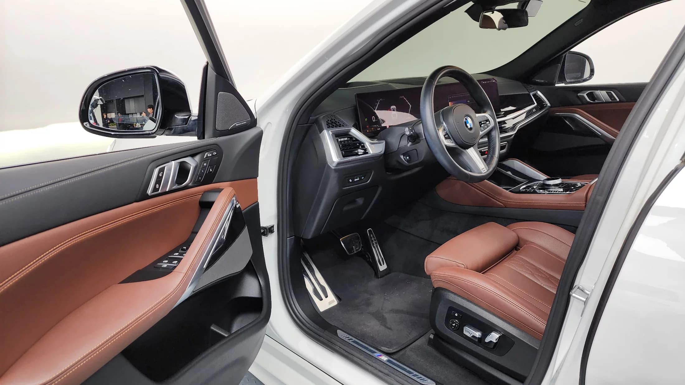 BMW X6 xDrive40i M Sport, 2023 г. 26419 км. — фото 10