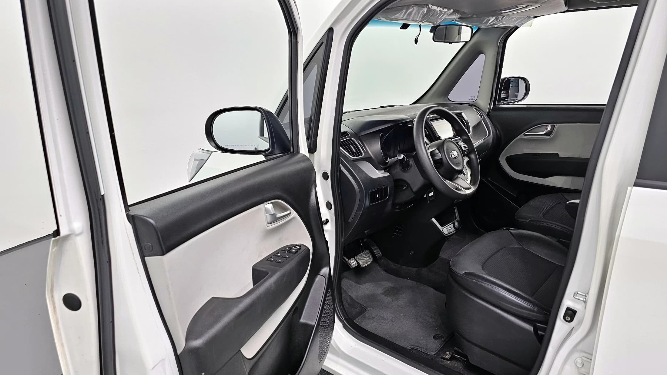 Kia RAY Van Prestige, 2021 г. 95620 км. — фото 10