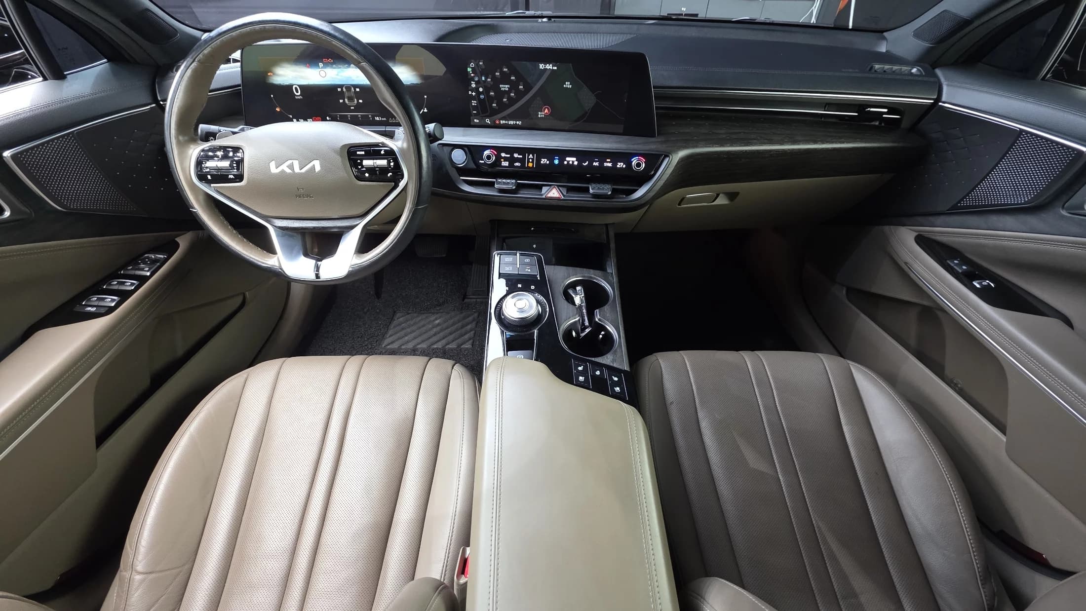 Kia K8 2.5 Gasoline 2WD Noblesse, 2021 г. 84408 км. — фото 7