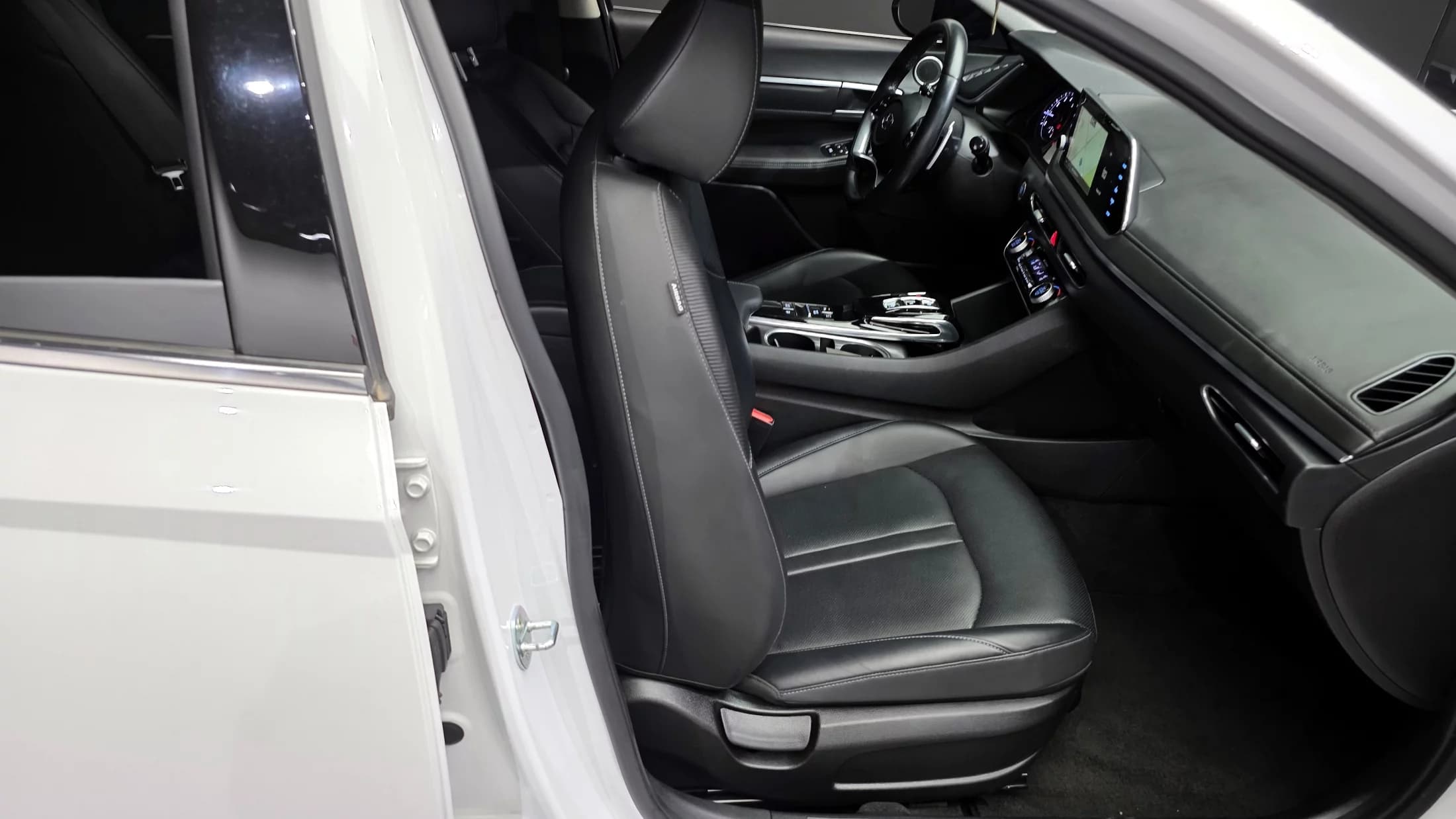 Hyundai Sonata 2.0 Premium Plus, 2021 г. 72372 км. — фото 12