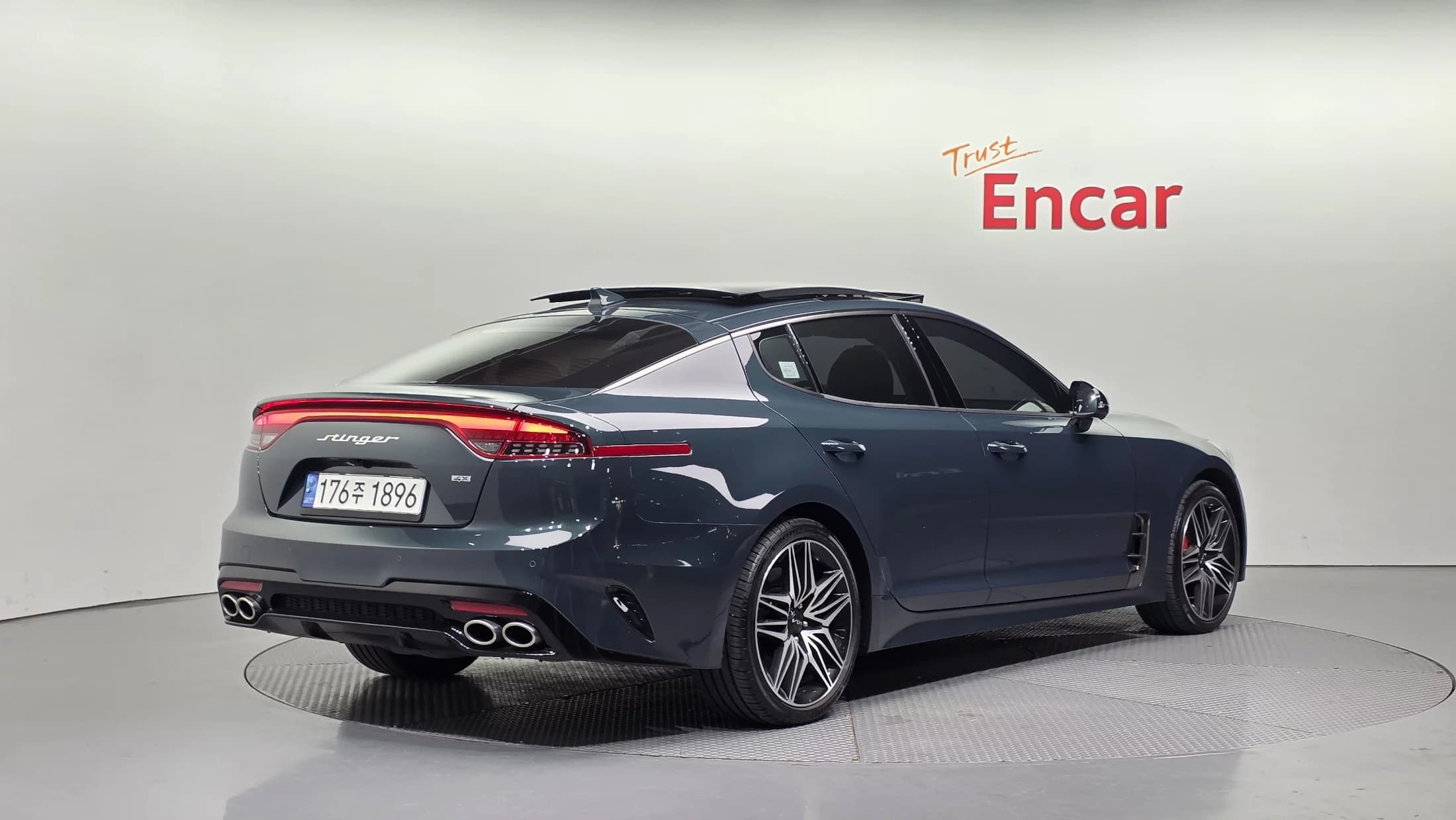 Kia Stinger 2.5 AWD Masters, 2022 г. 28600 км. — фото 2