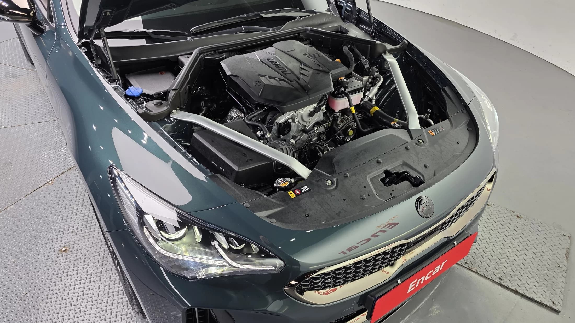 Kia Stinger 2.5 AWD Masters, 2022 г. 28600 км. — фото 6