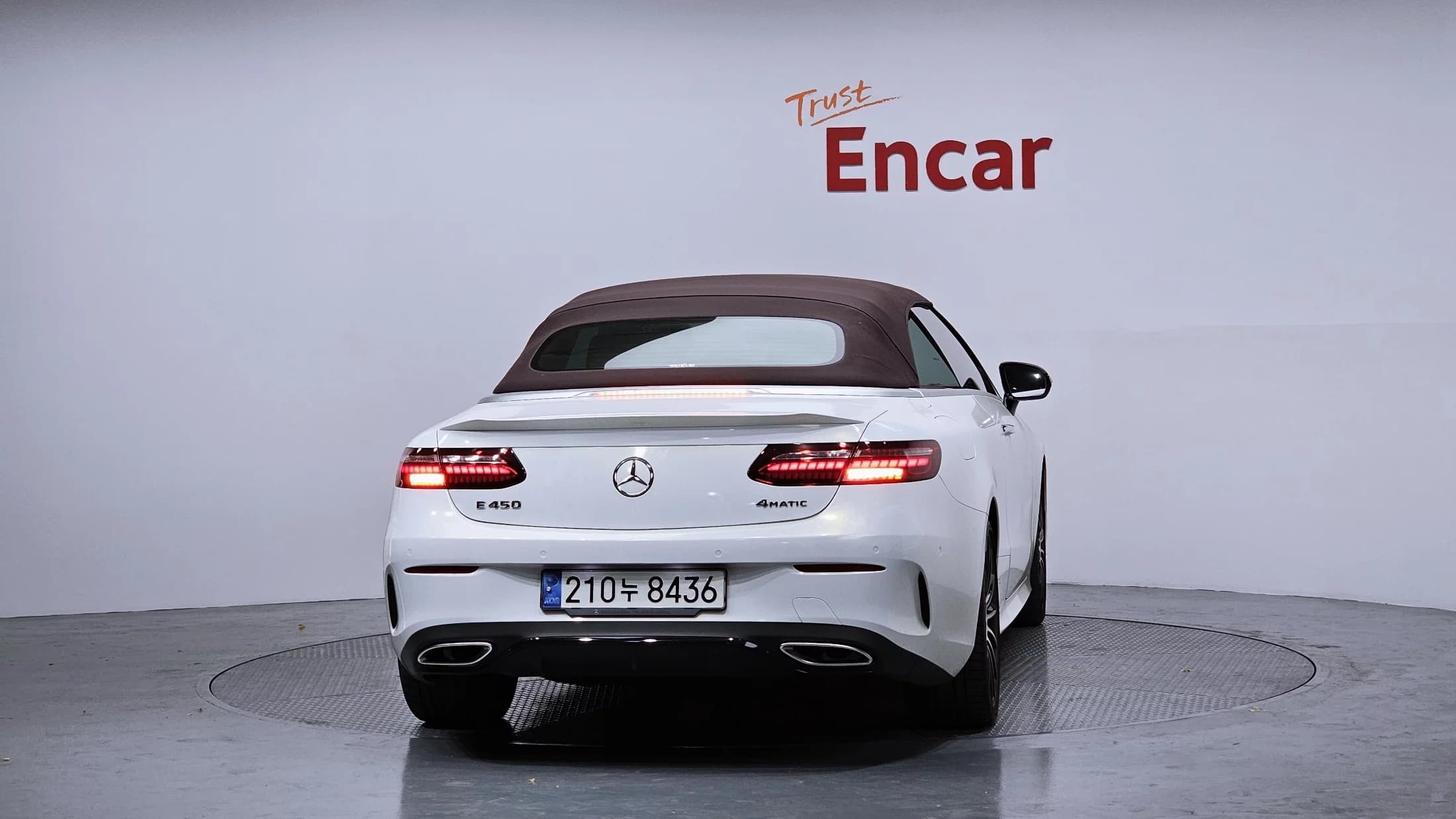 Mercedes-Benz E-Class E450 4MATIC Cabriolet, 2021 г. 16571 км. — фото 4