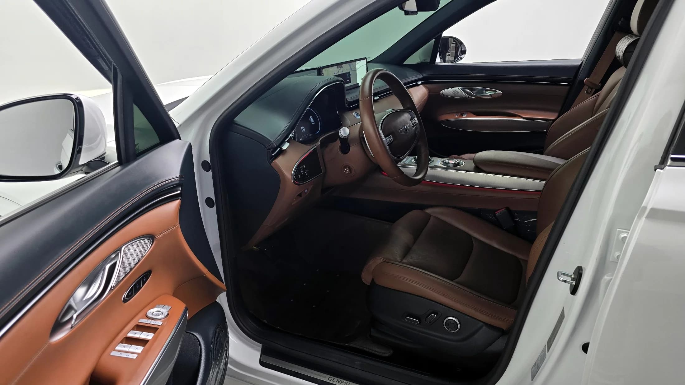 Genesis GV70 2.2 Diesel AWD, 2023 г. 38350 км. — фото 10
