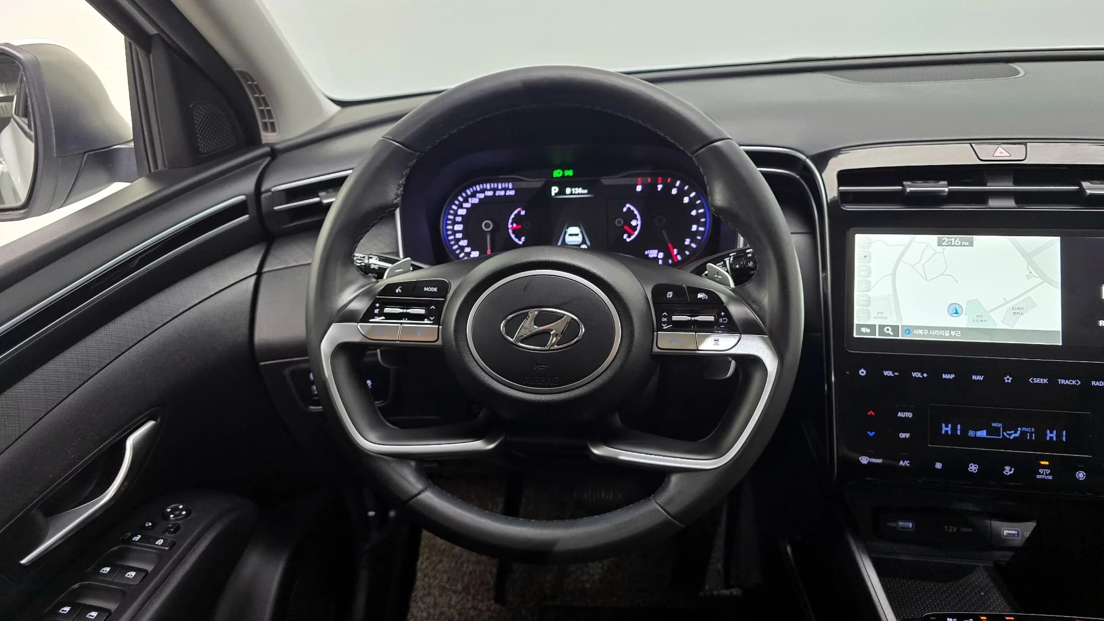 Hyundai Tucson Gasoline 1.6 Turbo 2WD Premium, 2022 г. 80825 км. — фото 15