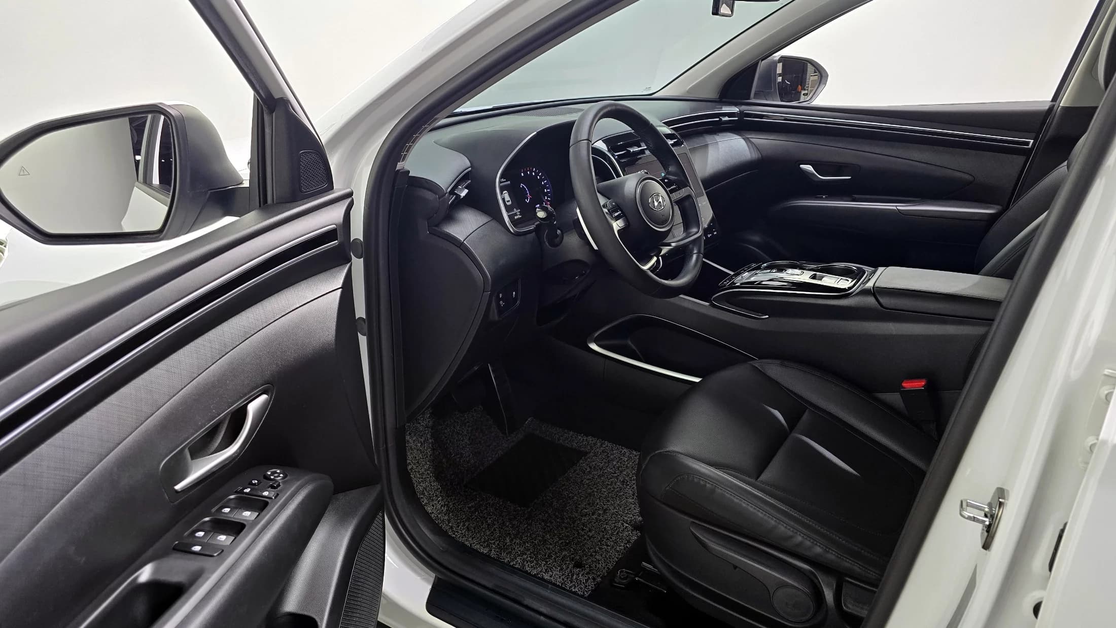 Hyundai Tucson Gasoline 1.6 Turbo 2WD Premium, 2022 г. 80825 км. — фото 10
