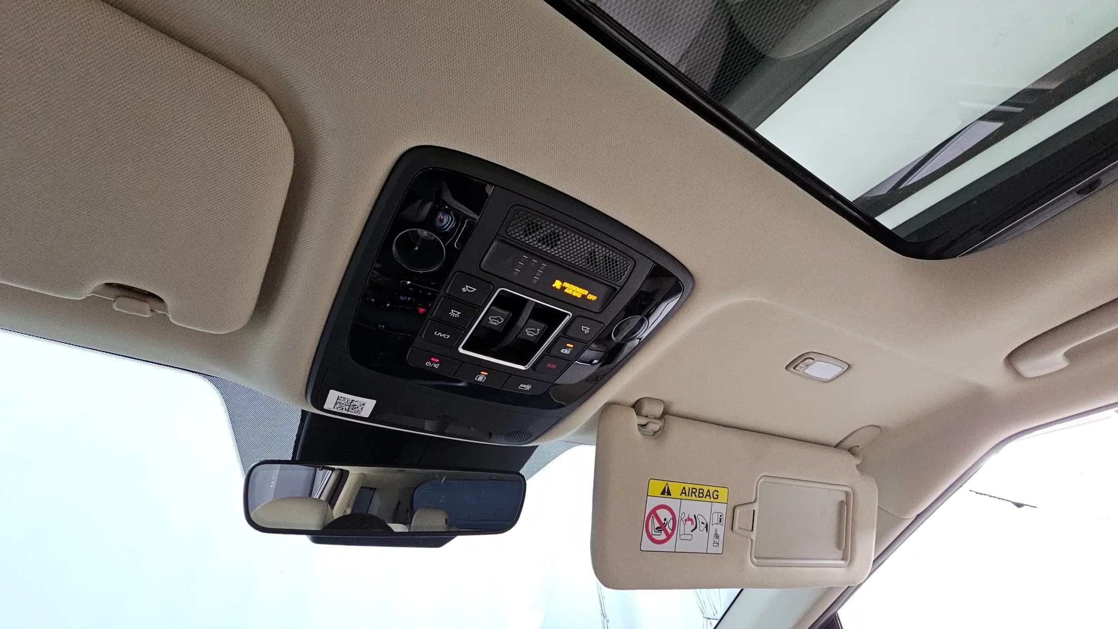 Kia Carnival 9-Seater Signature, 2021 г. 123733 км. — фото 17