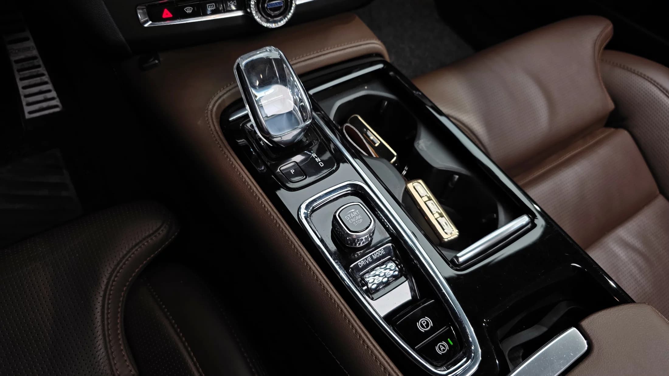 Volvo S90 T8 AWD Inscription, гибрид, 2021 г. 166096 км. — фото 9