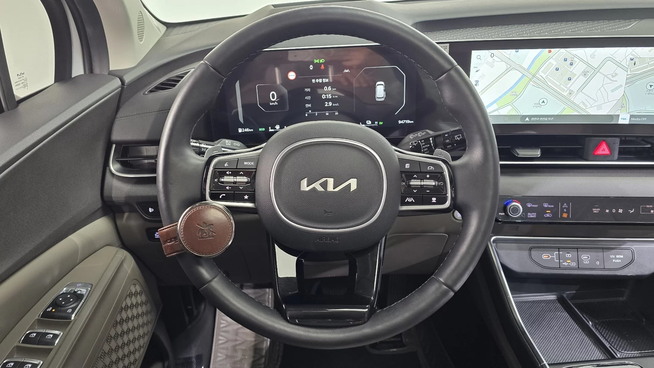 Kia Carnival HEV 9seater Nobless, гибрид, 2024 г. 94859 км. — фото 13