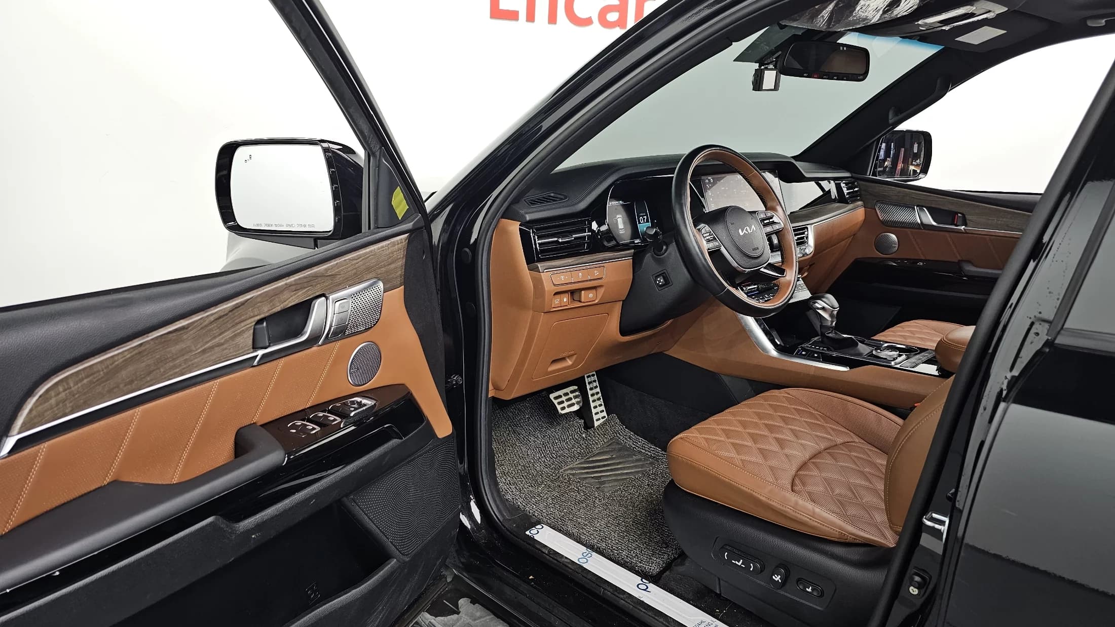 Kia Mohave Diesel 3.0 4WD 6-Seater Masters, 2022 г. 39956 км. — фото 11