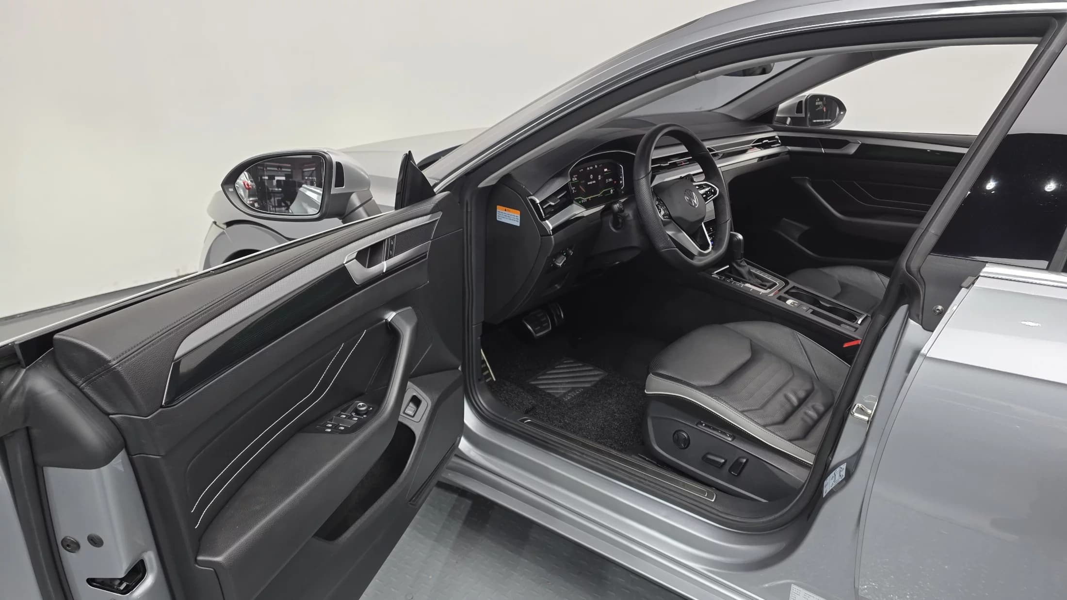 Volkswagen ARTEON 2.0 TDI Prestige, 2022 г. 54856 км. — фото 11