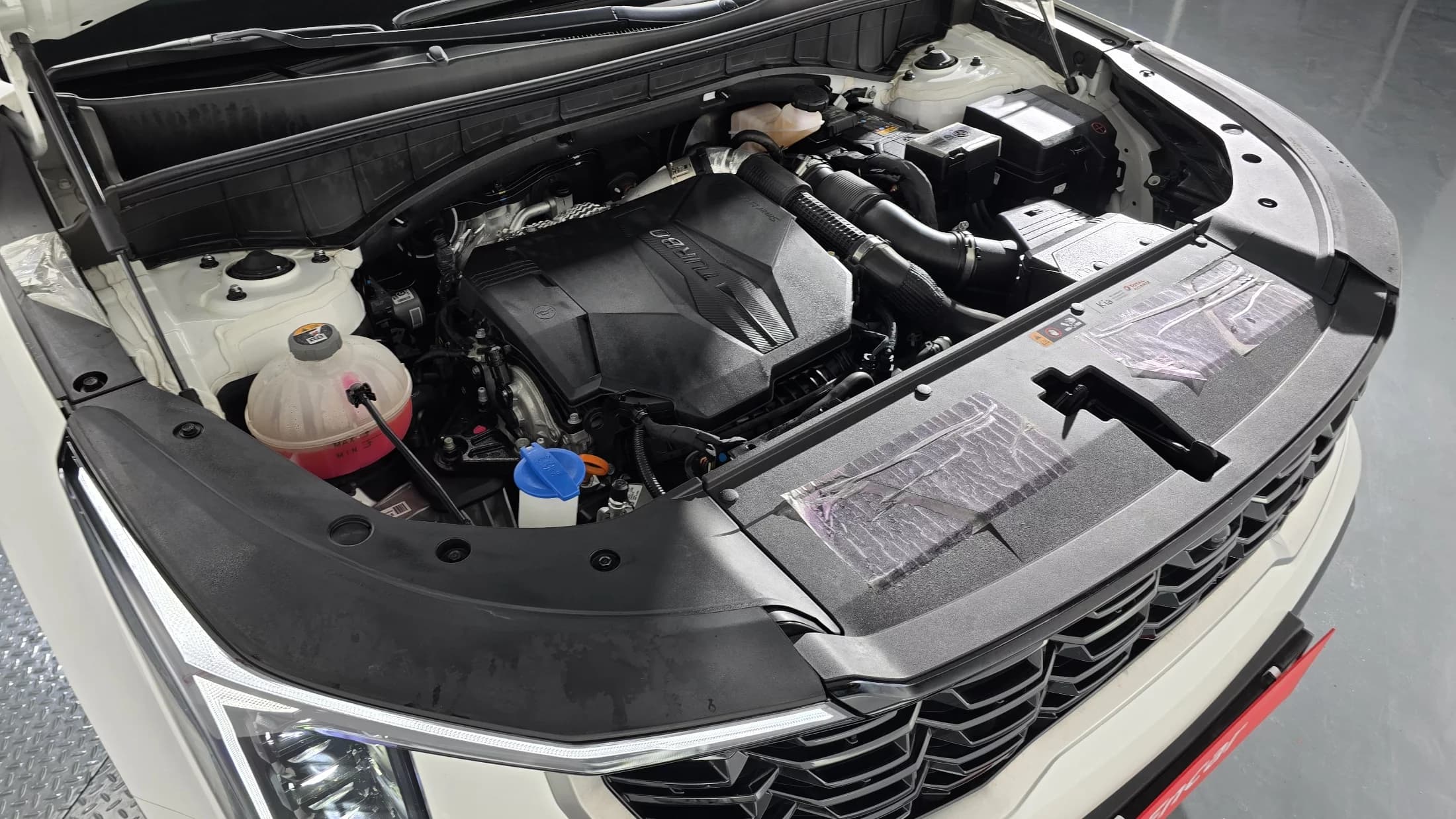 Kia Sorento Gasoline 2.5T 4WD Signature, 2023 г. 23765 км. — фото 6