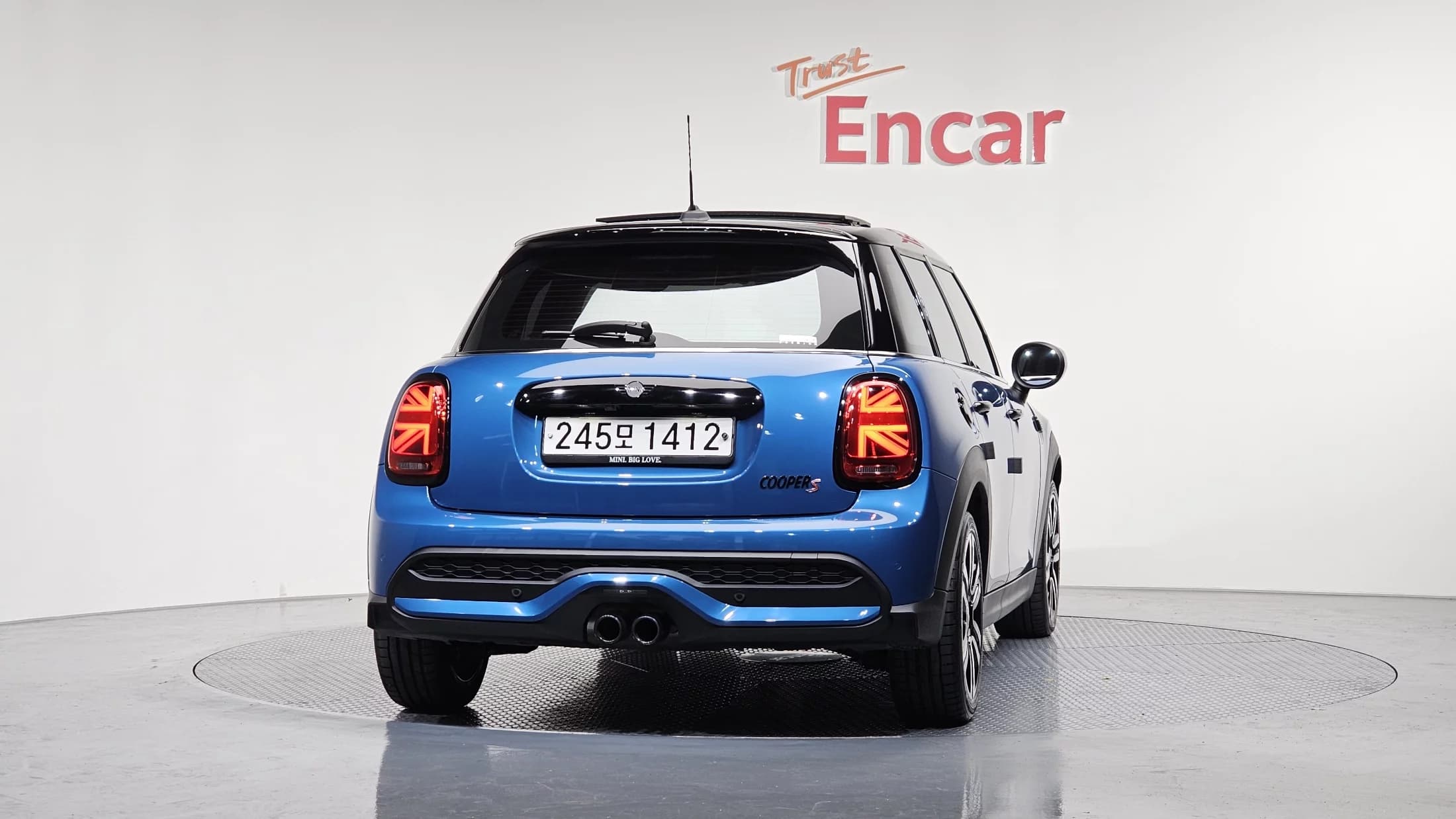 MINI Cooper 5Door Classic Third Generation, 2023 г. 9811 км. — фото 4