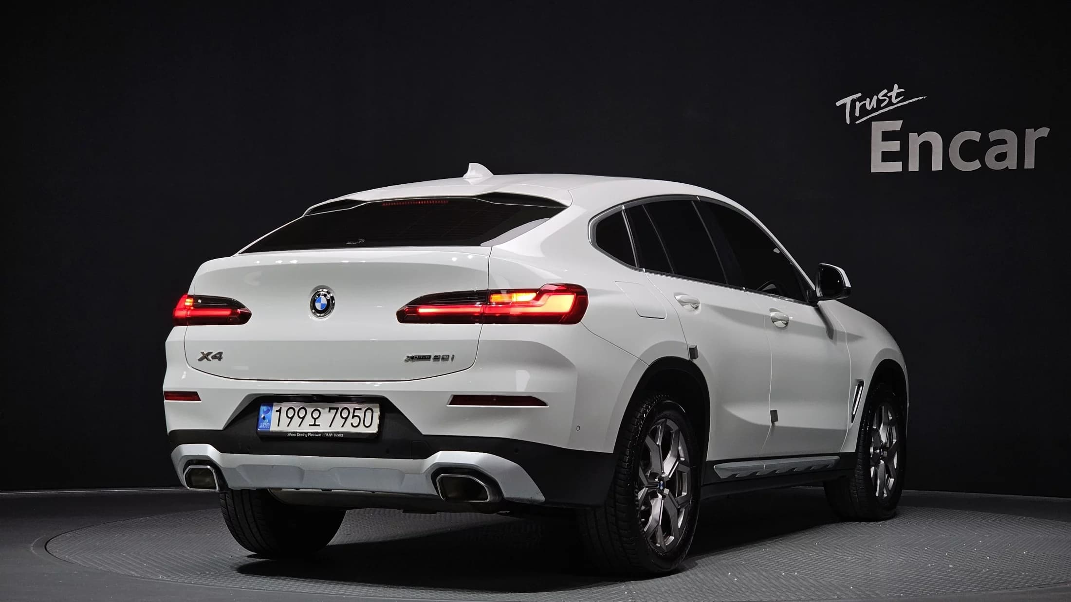 BMW X4 xDrive20i xLine, 2023 г. 31789 км. — фото 2
