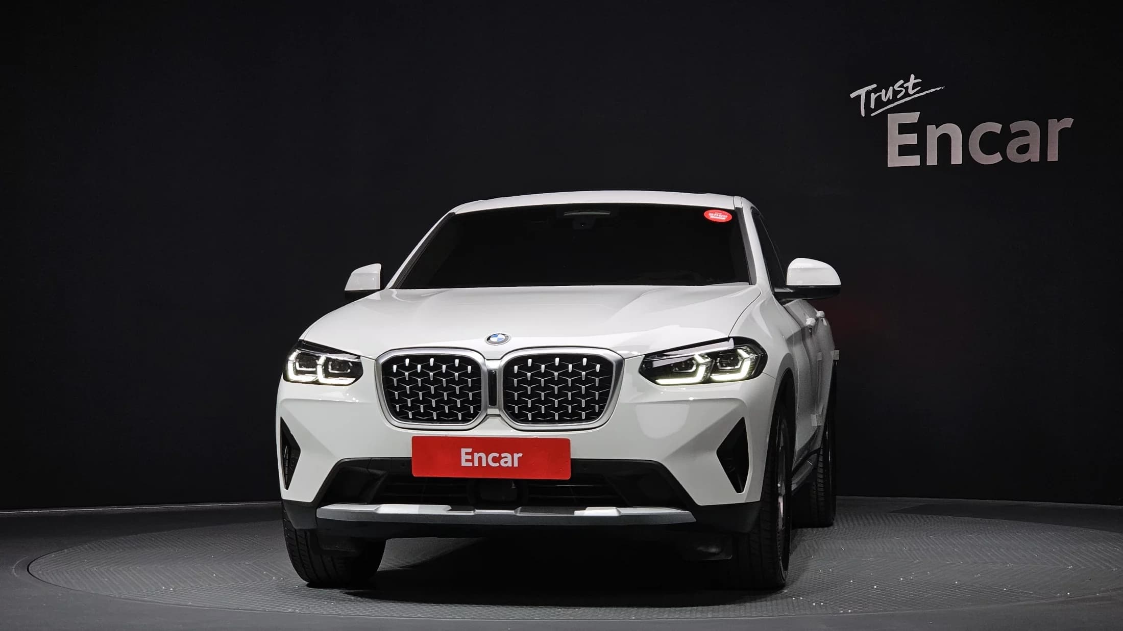 BMW X4 xDrive20i xLine, 2023 г. 31789 км. — фото 3