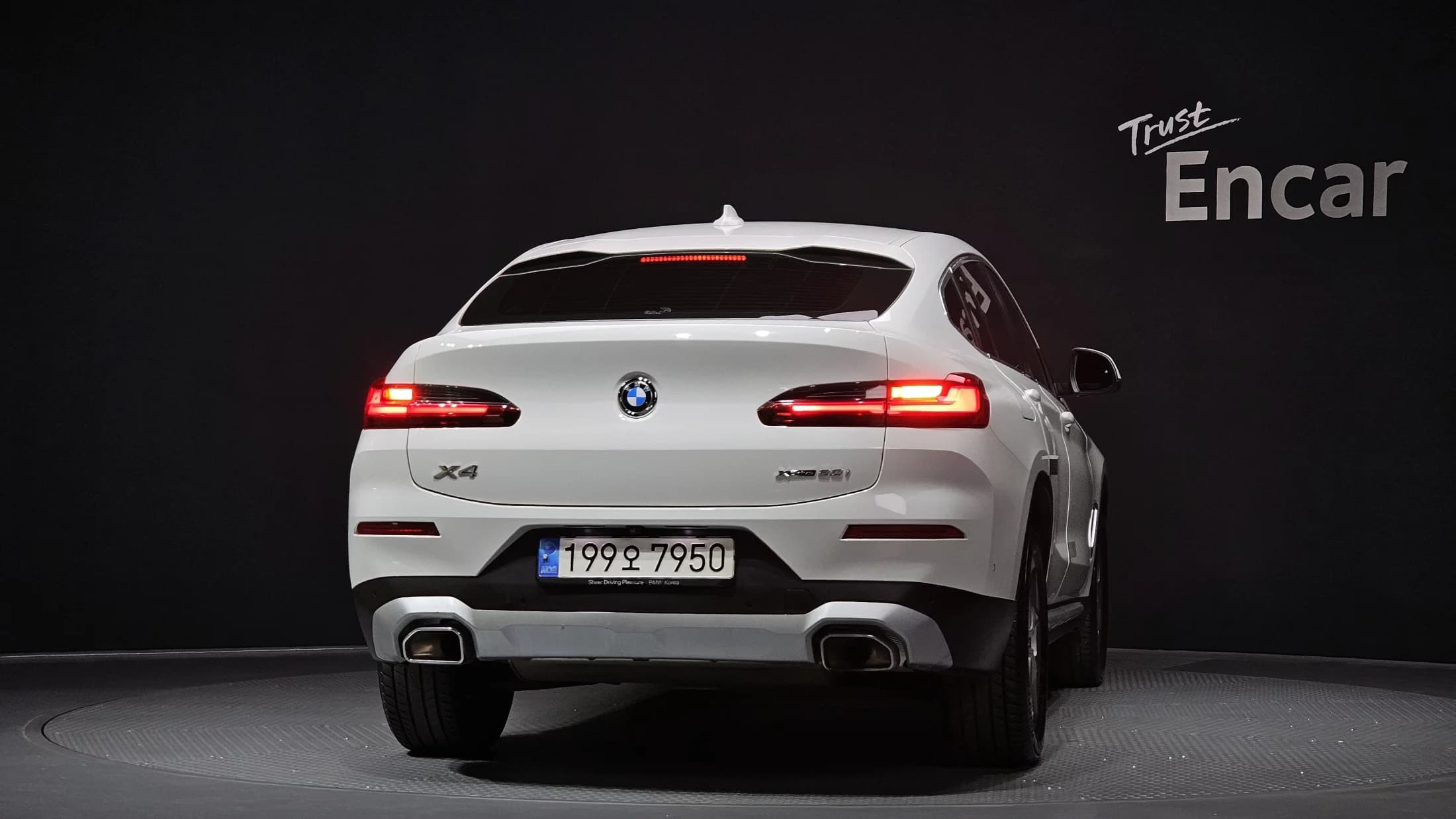 BMW X4 xDrive20i xLine, 2023 г. 31789 км. — фото 4