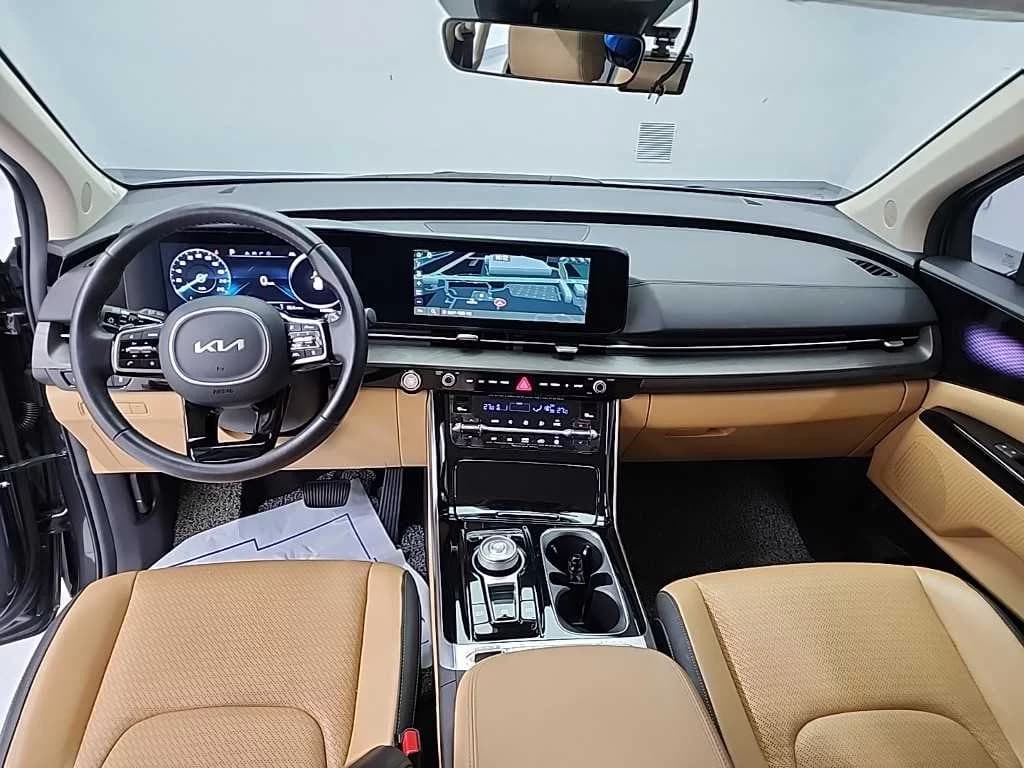 Kia Carnival Gasoline 9-Seater Signature, 2023 г. 140637 км. — фото 7