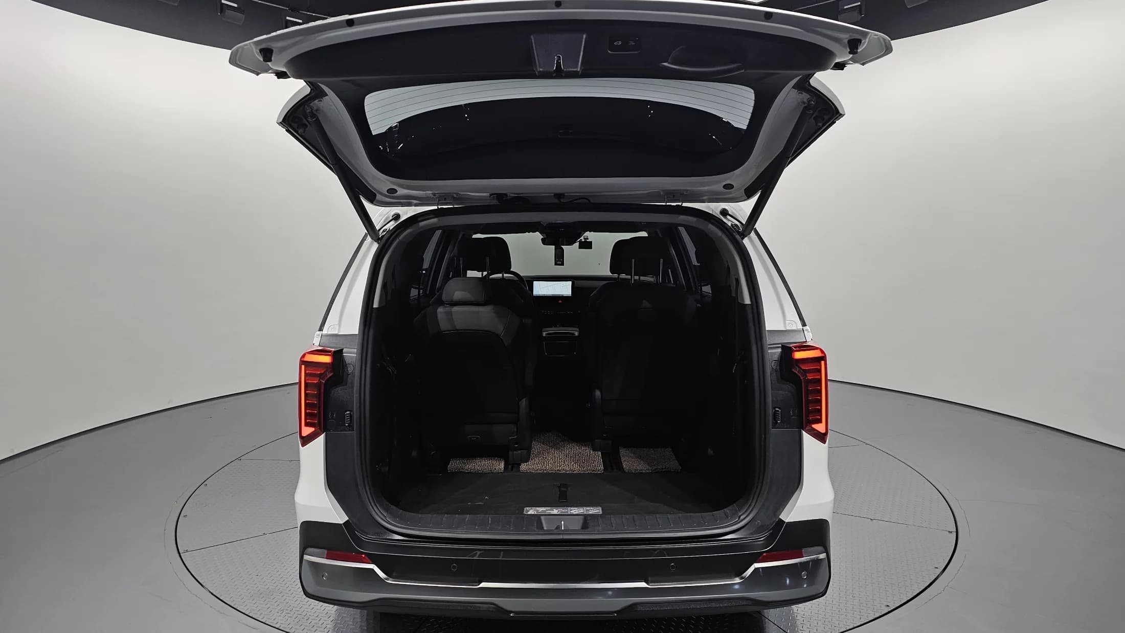 Kia Carnival Gasoline 9-Seater Noblesse, 2024 г. 38751 км. — фото 20