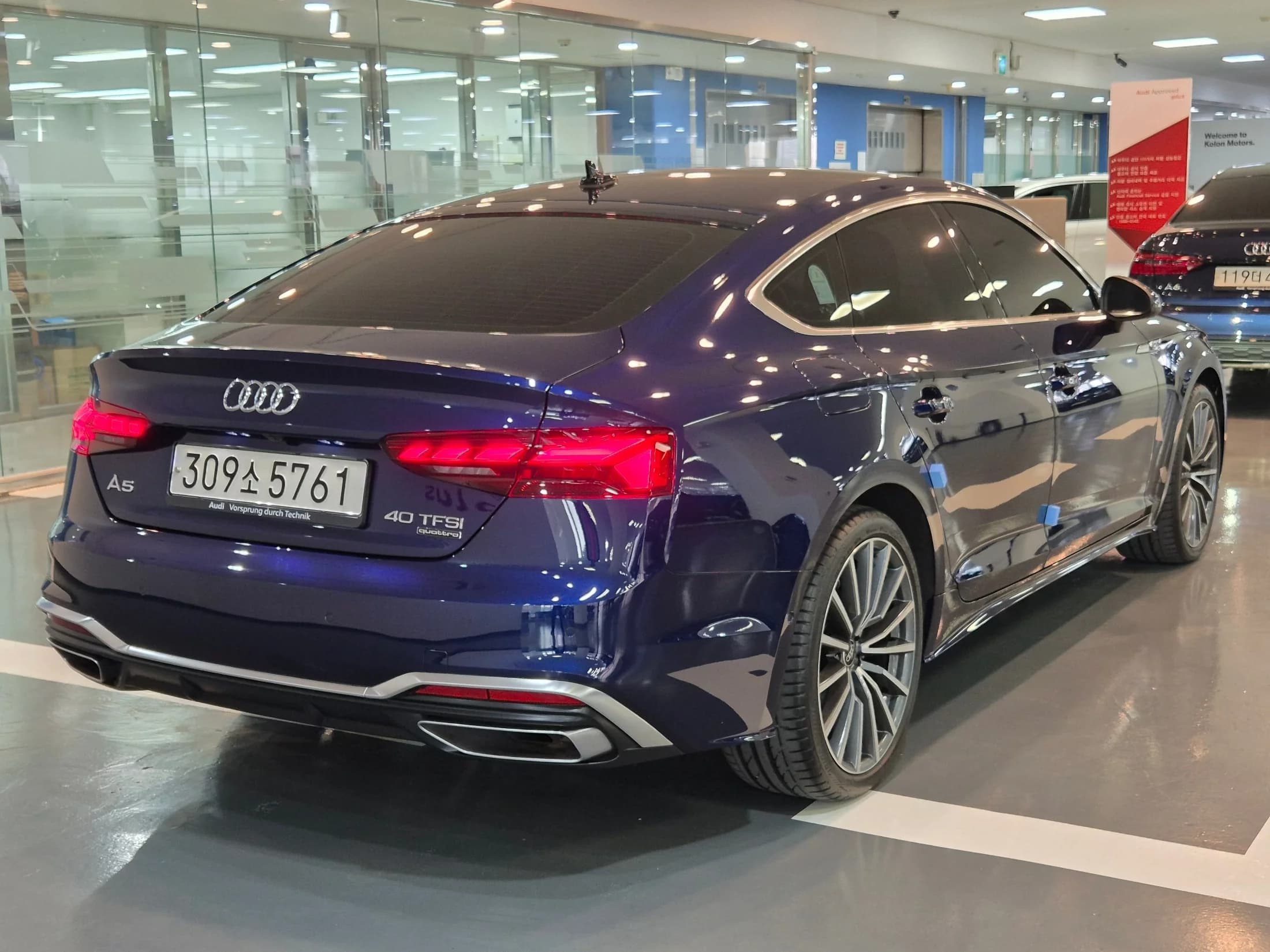 Audi A5 40 TFSI Quattro Premium Sportback, 2023 г. 10251 км. — фото 3