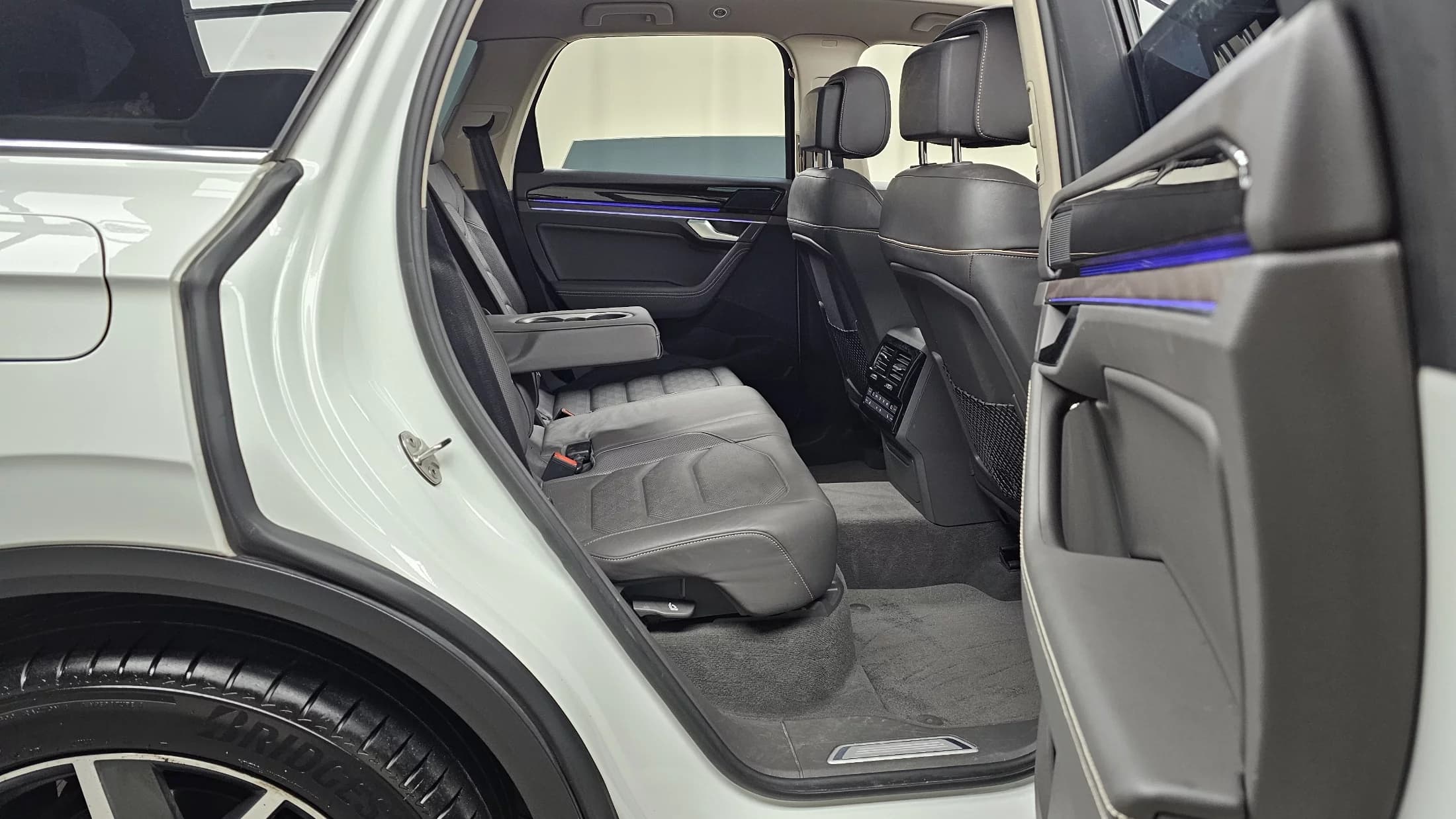 Volkswagen Touareg 3.0 TDI Prestige, 2022 г. 128277 км. — фото 12