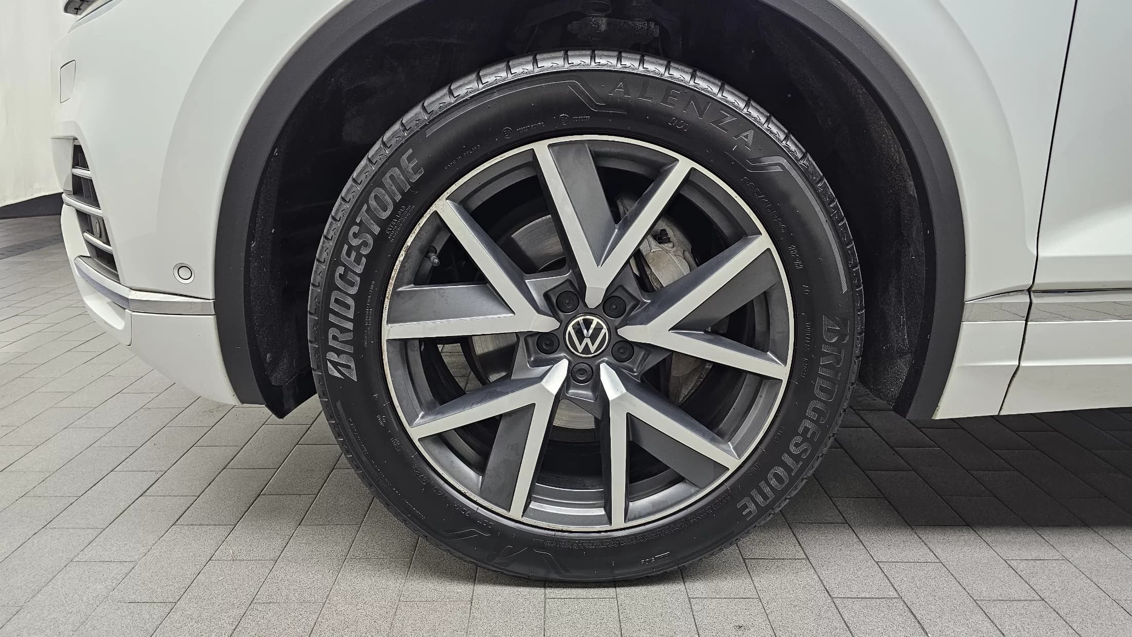 Volkswagen Touareg 3.0 TDI Prestige, 2022 г. 128277 км. — фото 5