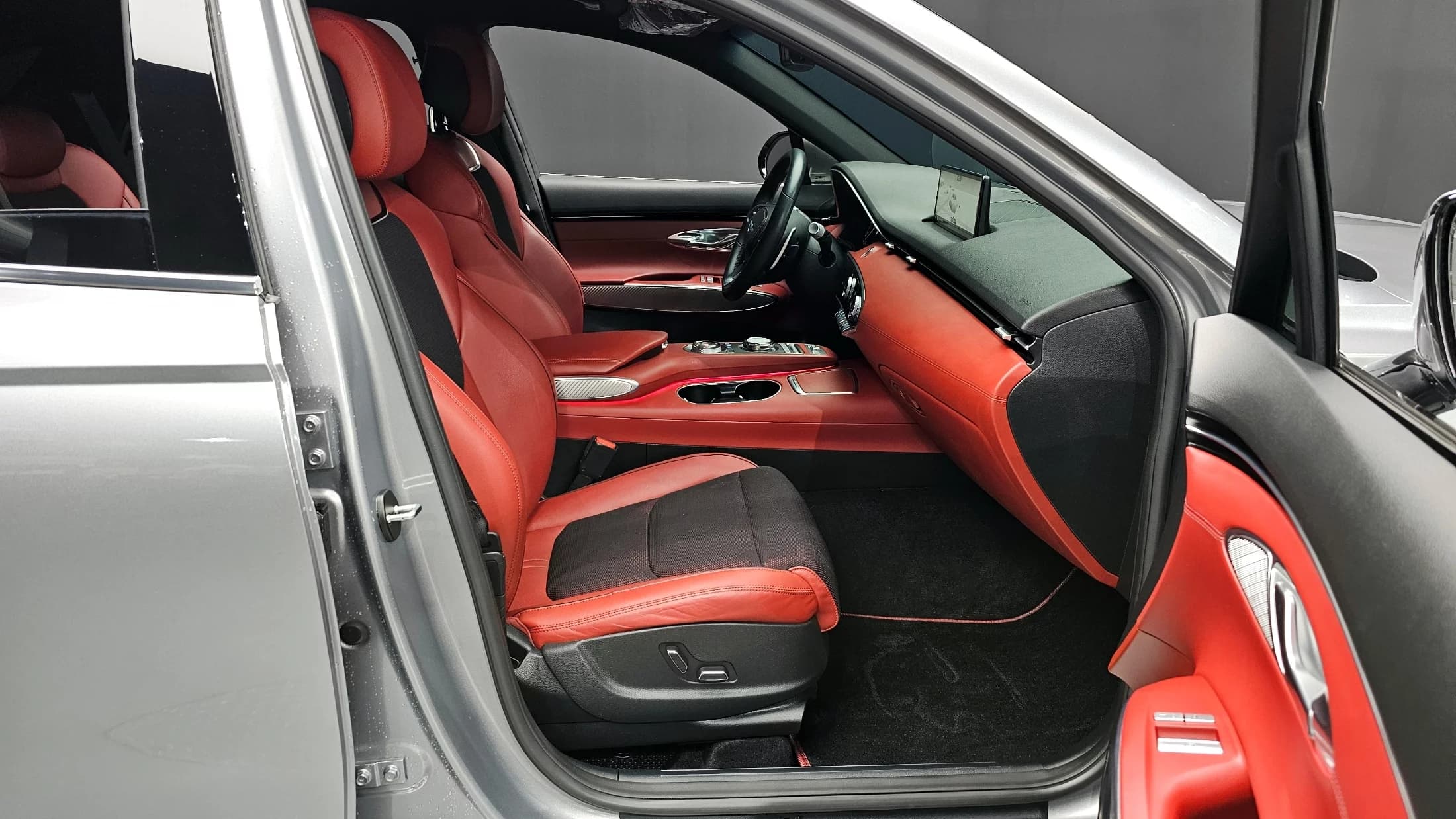 Genesis GV70 2.5T Gasoline AWD, 2023 г. 44947 км. — фото 11