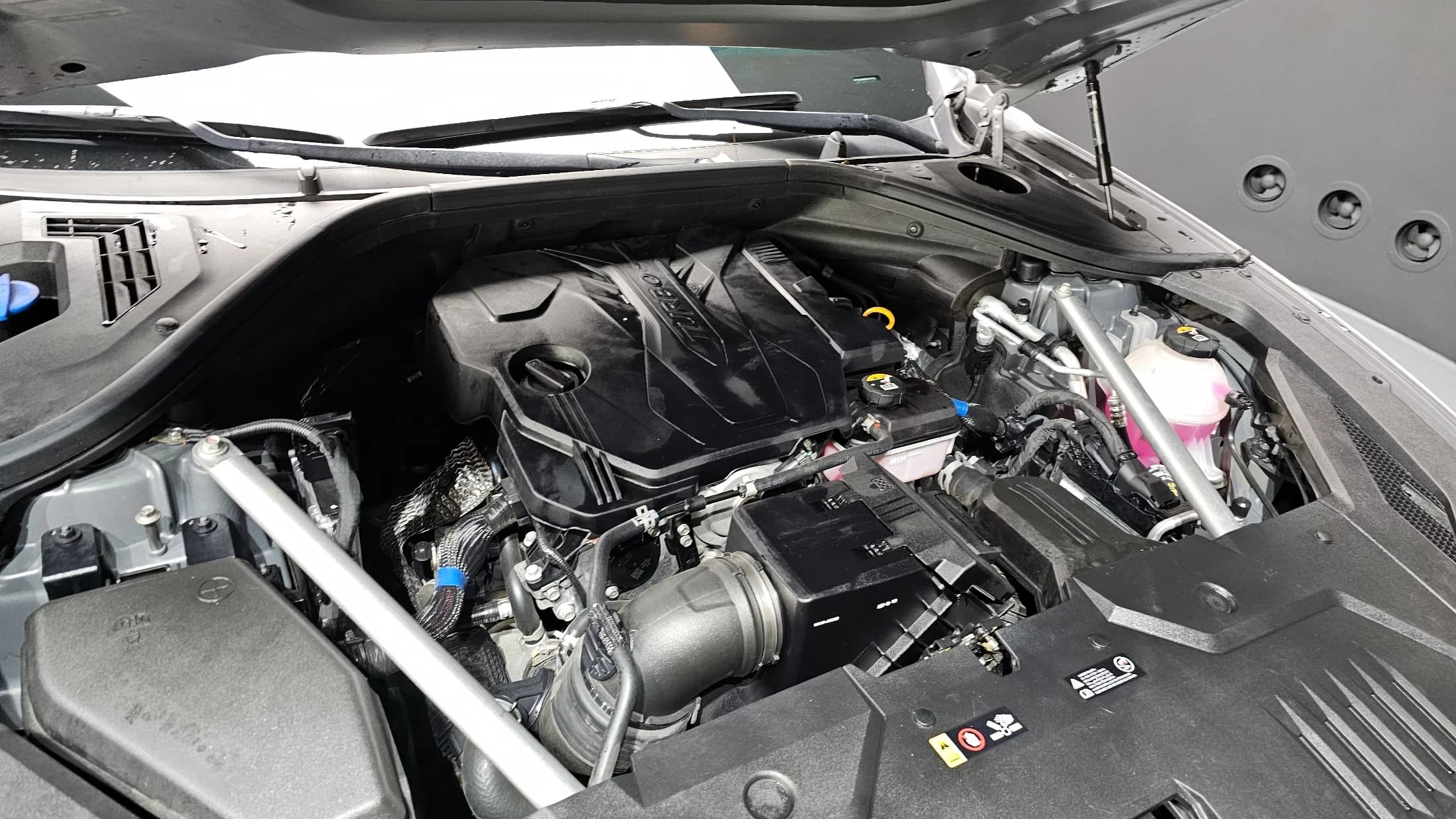 Genesis GV70 2.5T Gasoline AWD, 2023 г. 44947 км. — фото 6