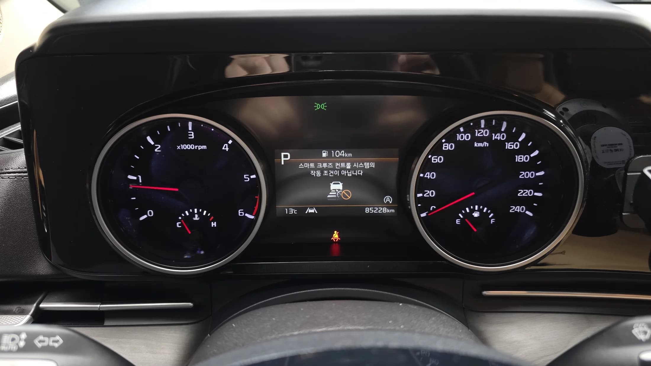 Kia Carnival 9-Seater Prestige, 2021 г. 85372 км. — фото 8