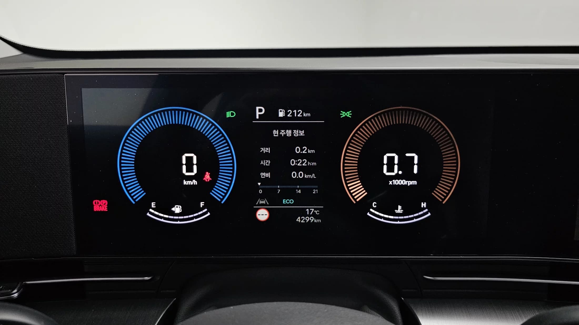 Hyundai Kona Gasoline 1.6 Turbo 2WD Premium, 2024 г. 4377 км. — фото 7