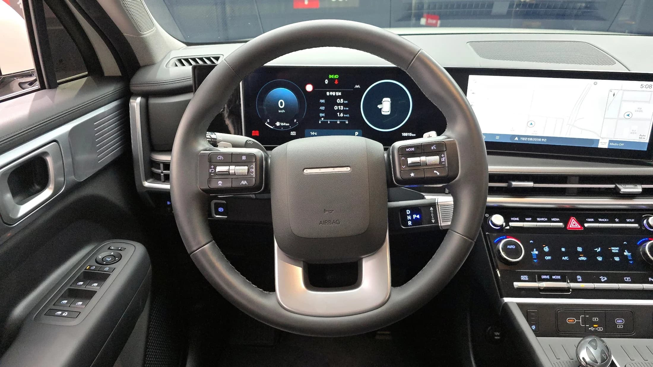 Hyundai Santa Fe Gasoline 2.5T 2WD Prestige, 2023 г. 18949 км. — фото 13