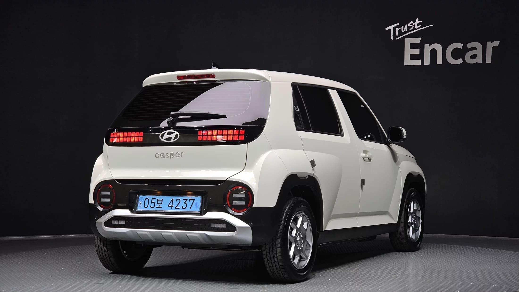 Hyundai Casper Electric Inspiration, электромобиль, 2024 г. 22349 км. — фото 2