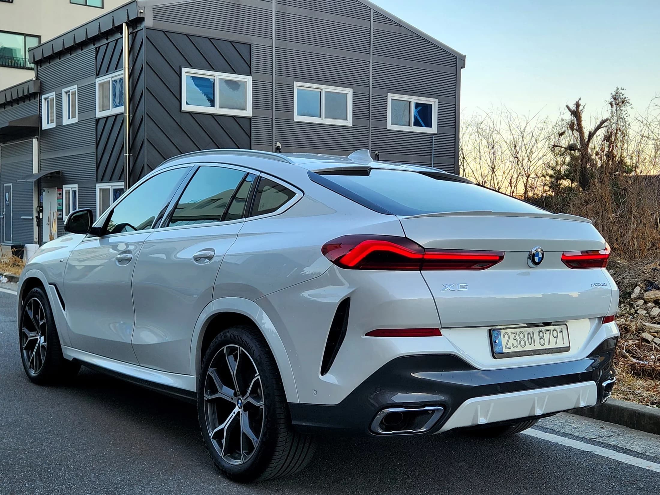 BMW X6 xDrive40i M Sport, 2022 г. 29145 км. — фото 4