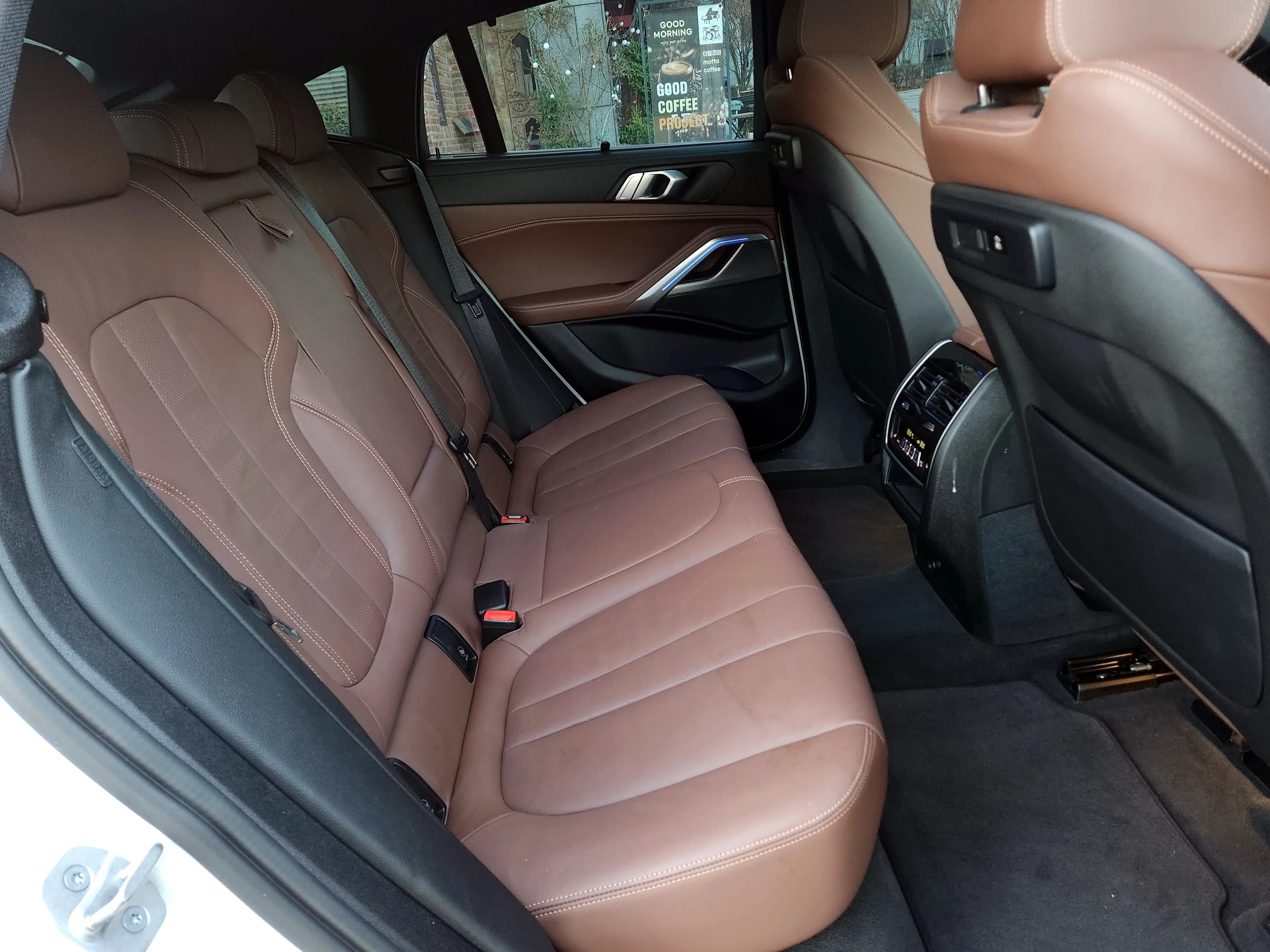 BMW X6 xDrive40i M Sport, 2022 г. 29145 км. — фото 10
