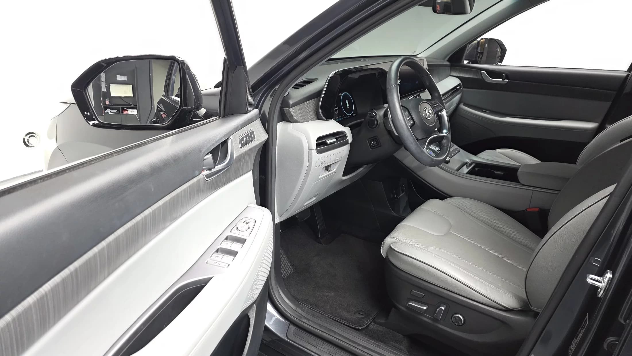 Hyundai Palisade Diesel 2.2 2WD Le Blanc, 2023 г. 27184 км. — фото 10