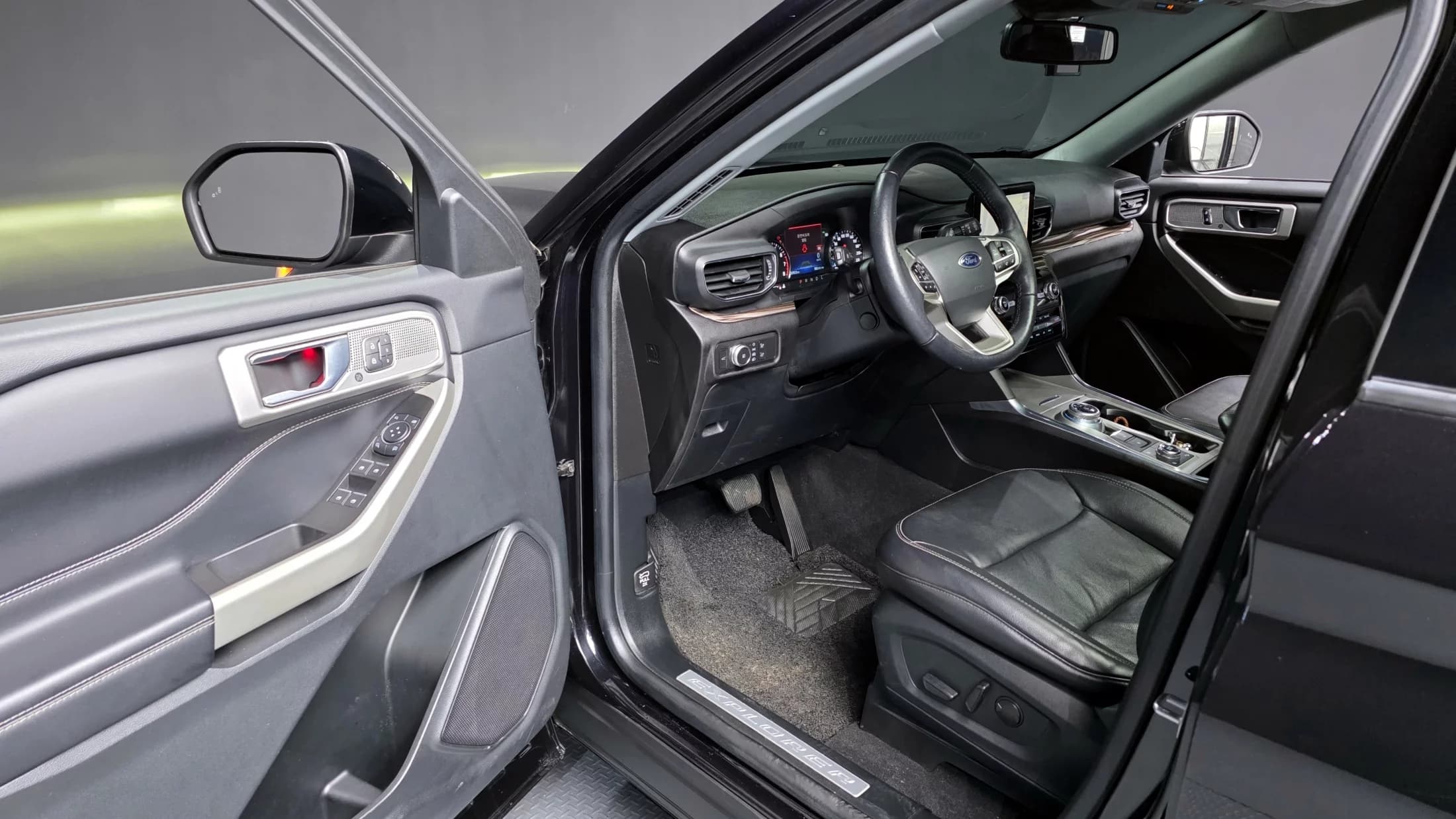 Ford EXPLORER 2.3 LimIted 4WD, 2021 г. 49411 км. — фото 10