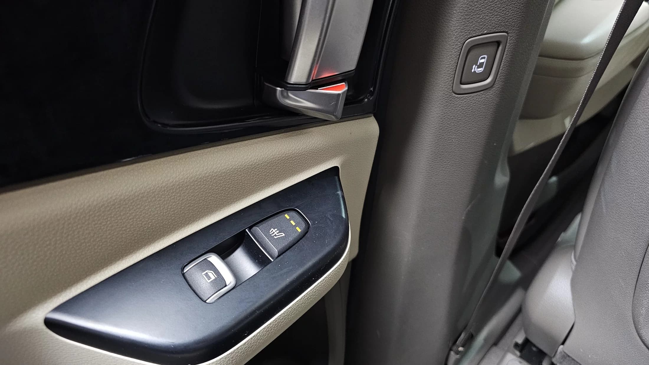 Kia Carnival 9-Seater Prestige, 2021 г. 97053 км. — фото 19