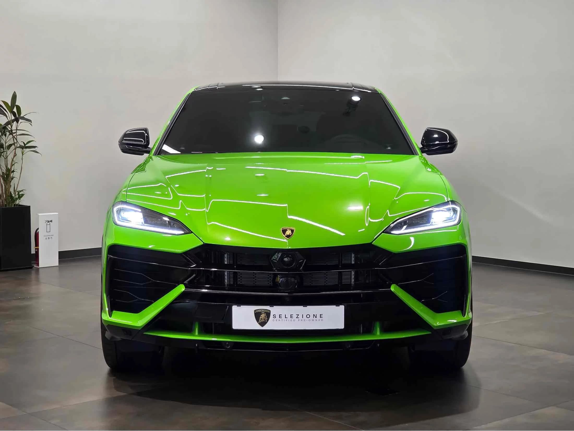 Lamborghini URUS 4.0 V8 SE, гибрид, 2025 г. 2908 км. — фото 2