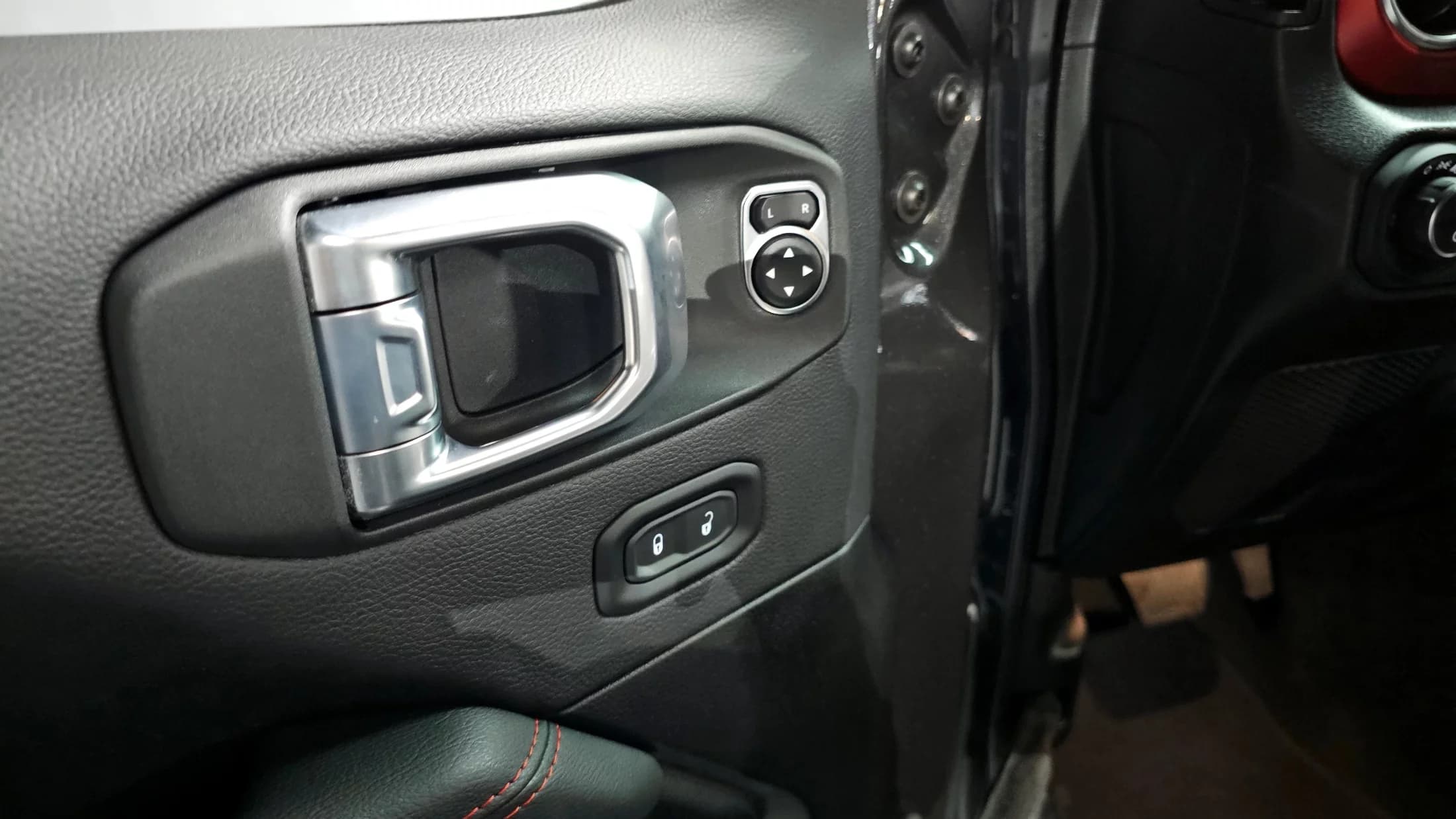 Jeep WRANGLER 2.0 Rubicon 4Door, 2023 г. 25376 км. — фото 13