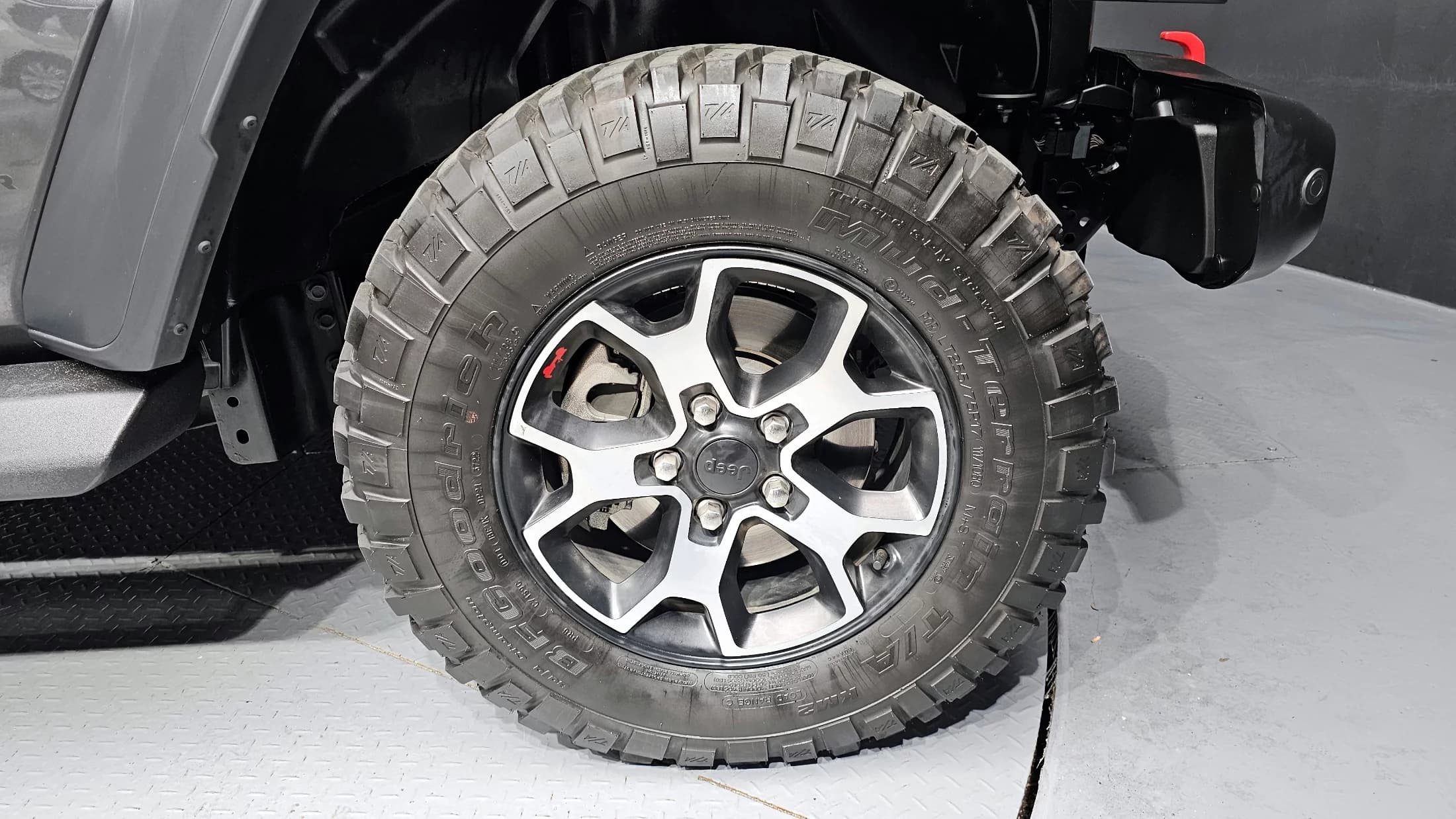 Jeep WRANGLER 2.0 Rubicon 4Door, 2023 г. 25376 км. — фото 5