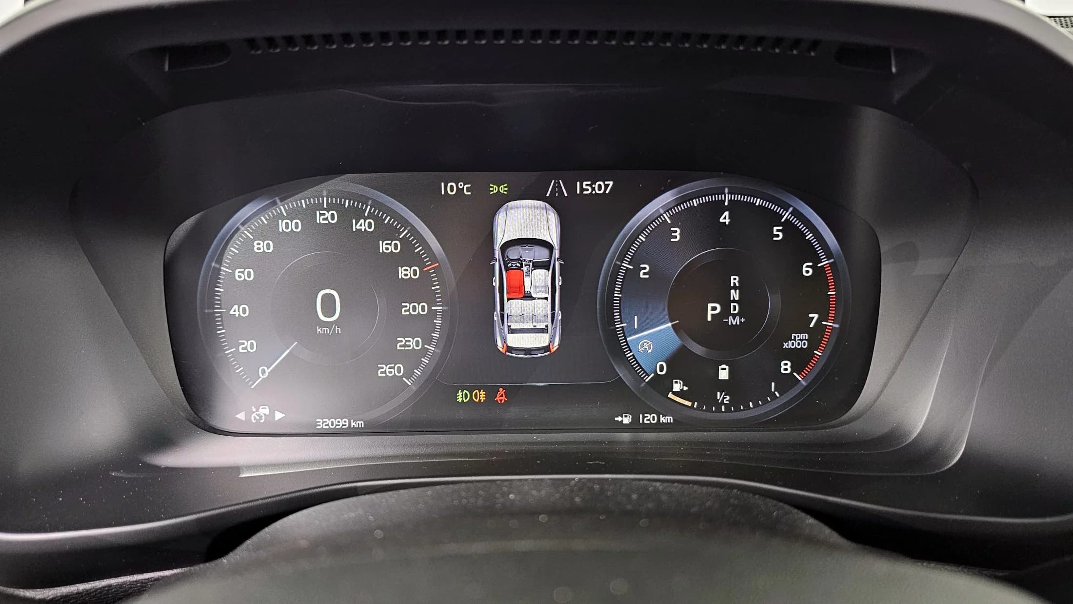 Volvo XC40 B4 Inscription, 2021 г. 32177 км. — фото 8