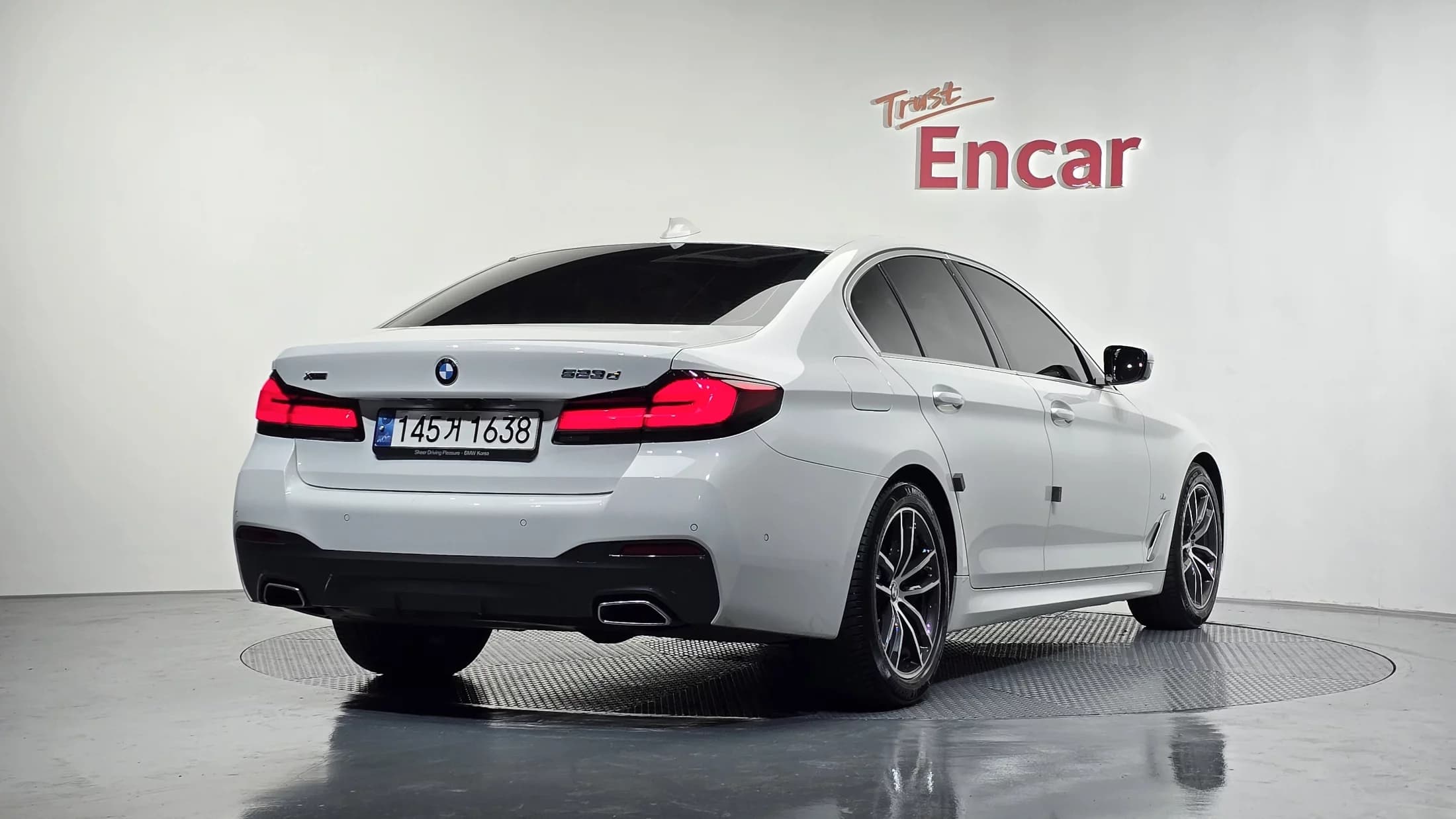 BMW 5-Series 523d xDrive M Sport, 2021 г. 77762 км. — фото 2