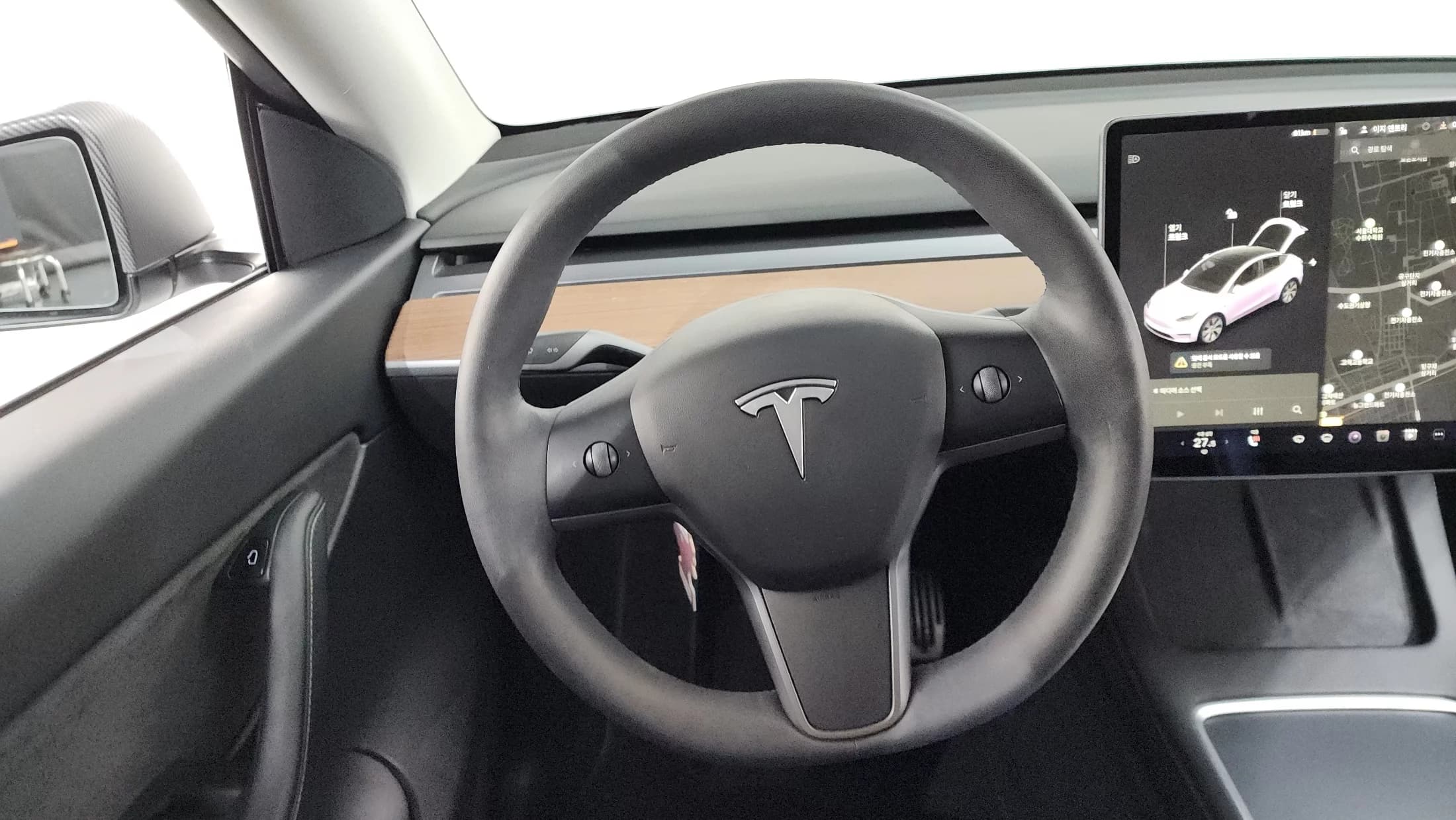 Tesla Model Y Long Range, электромобиль, 2021 г. 83677 км. — фото 13