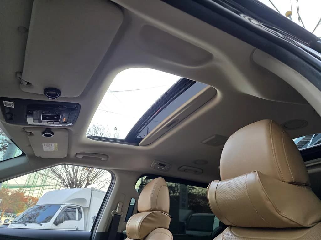 Kia Carnival 9-Seater Signature, 2021 г. 162568 км. — фото 15