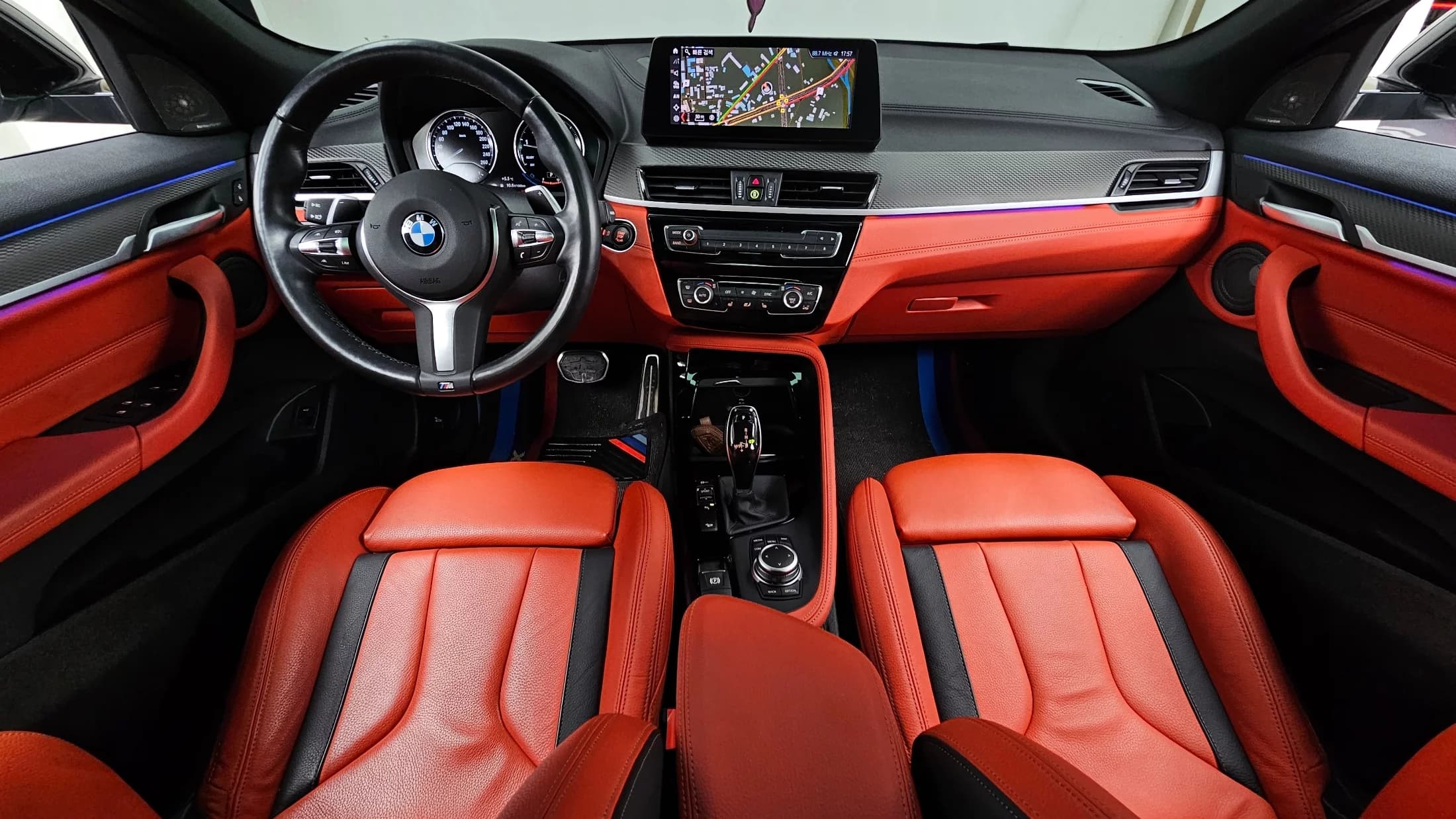 BMW X2 xDrive M35i, 2023 г. 24512 км. — фото 7