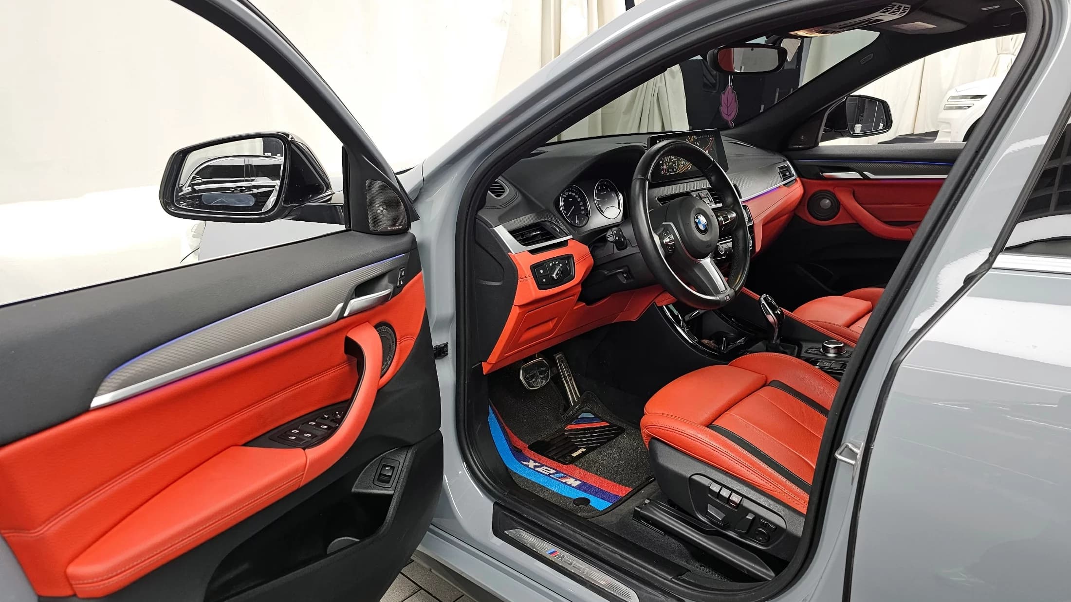 BMW X2 xDrive M35i, 2023 г. 24512 км. — фото 10